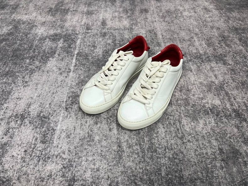 Givenchy Givenchy Red Tail White Sneakers Size US 5 / EU 37 - 1 Thumbnail