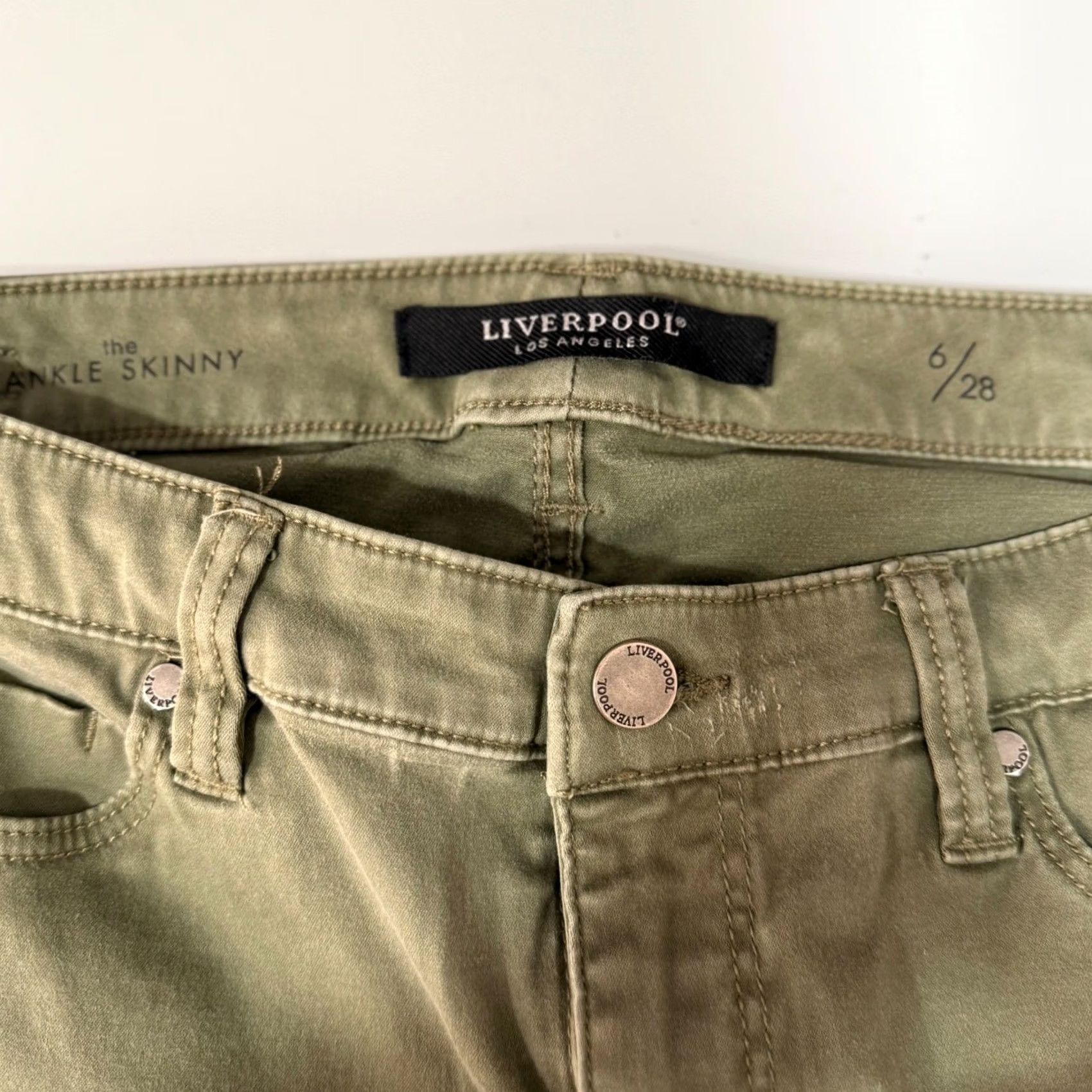 Vintage Liverpool Womens Ankle Skinny Pants Green Dusty Olive Mid Rise Stretch Pockets Zip Button Casual Workwear 28 Mens Womens Size 28" / US 6 / IT 42 - 7 Thumbnail