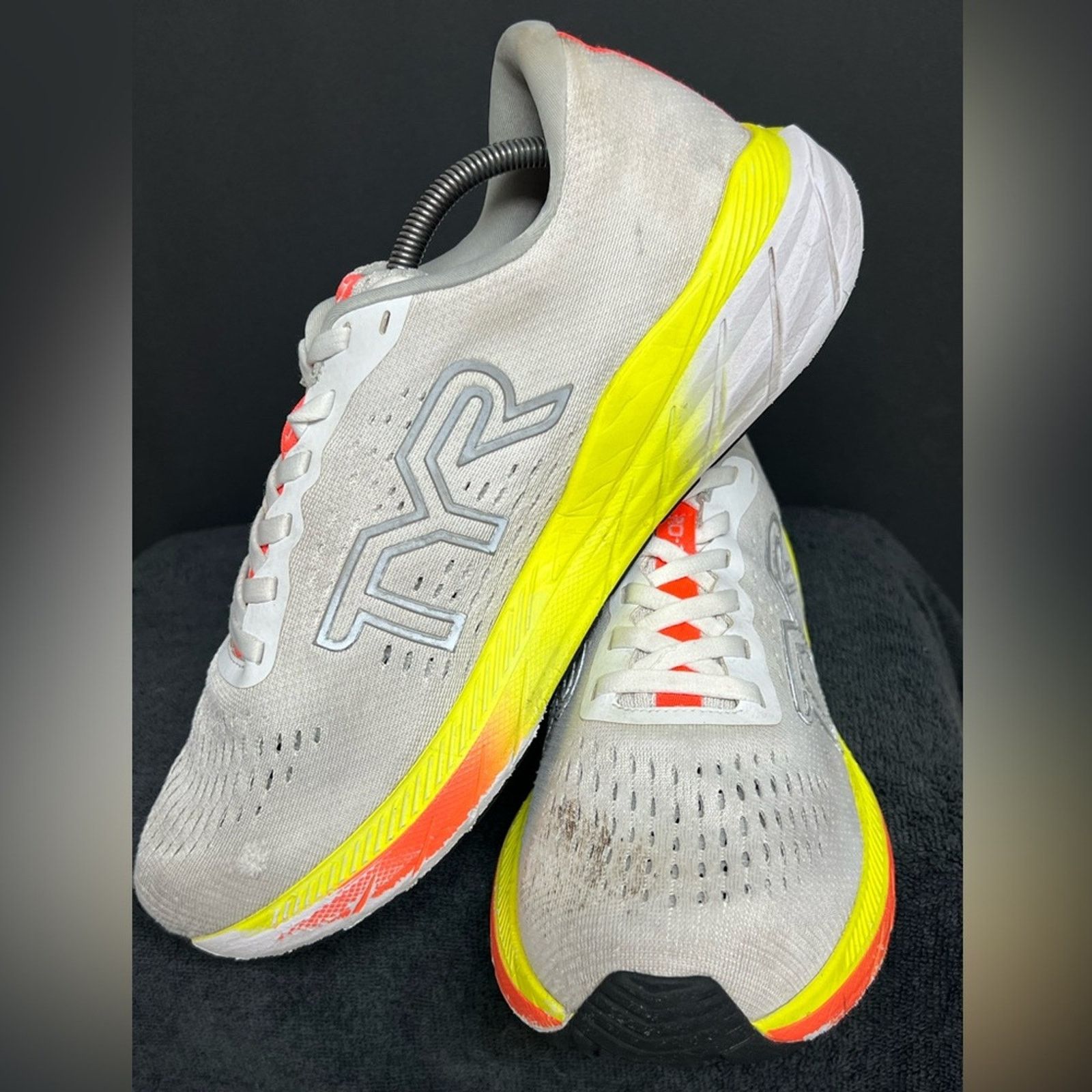 Other TYR RD-1 Runner Men's Size 11.5 White Yellow Running Shoes Size US 11.5 / EU 44-45 - 4 Thumbnail