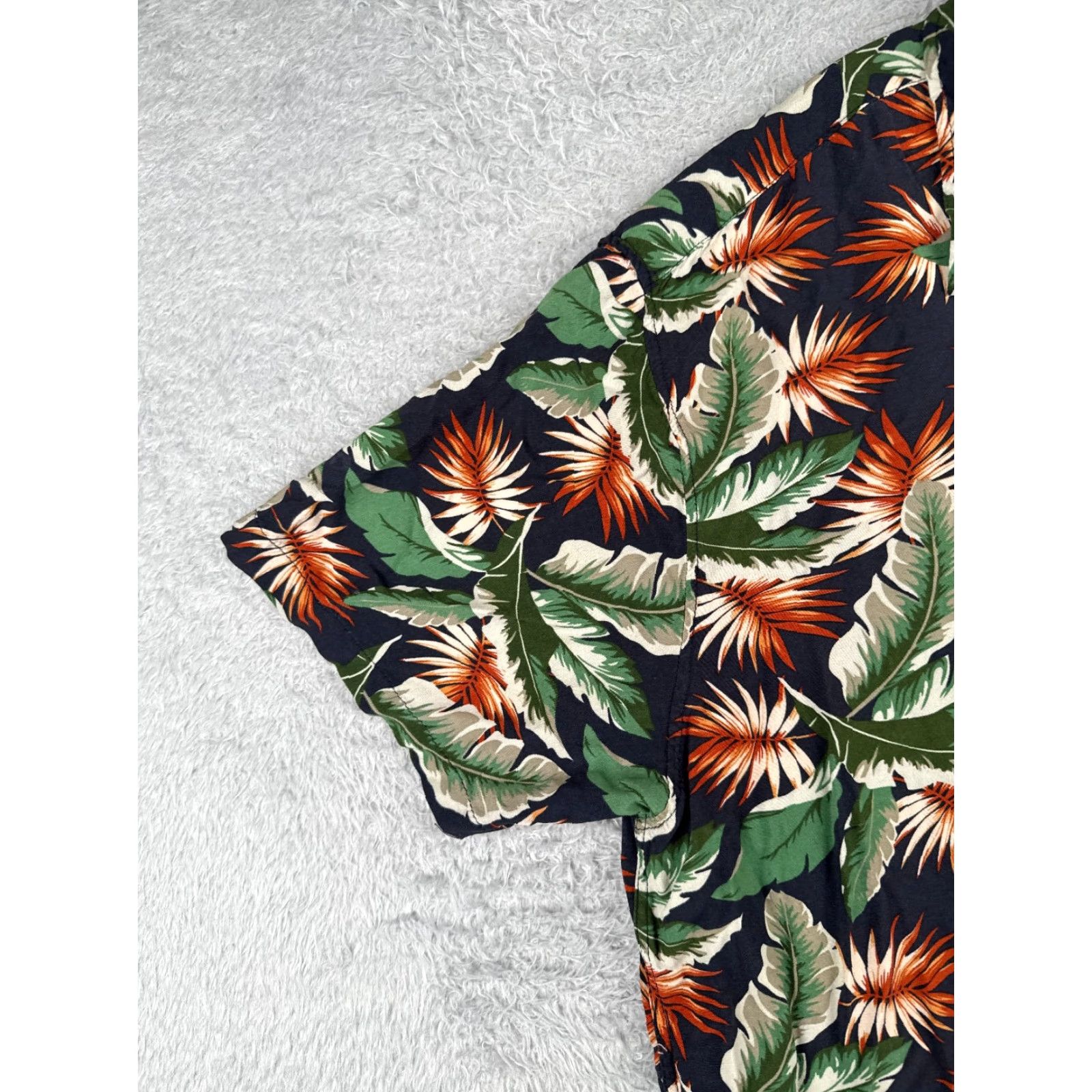 CO VINTAGE Molokai Surf Co Shirt Men 2XL Blue Floral Leaf 100% Rayon Hawaiian Button-Up Short Sleeve Mens Size US XXL / EU 58 / 5 - 3 Thumbnail