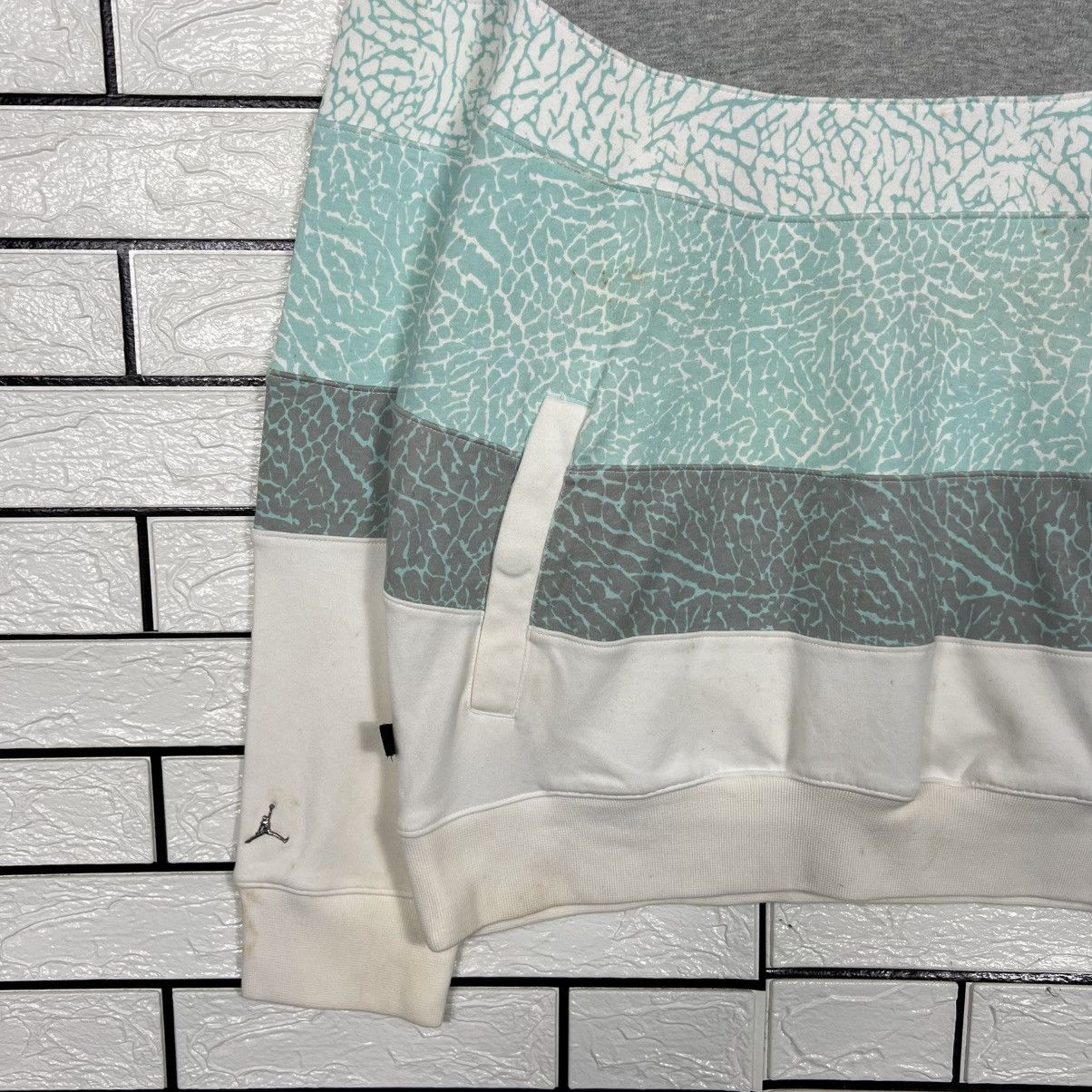 Jordan Brand AIR JORDAN Embroidered Logo Colorblock Sweatshirt #3946-C180 Size US L / EU 52-54 / 3 - 5 Thumbnail