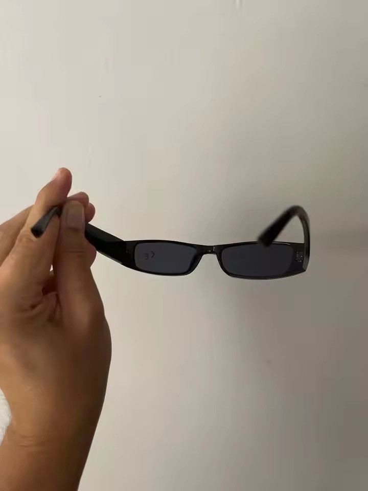 Japanese Brand Y2k Avant Garde Futuristic Rectangle Black Sunglasses OS Size ONE SIZE - 4 Thumbnail