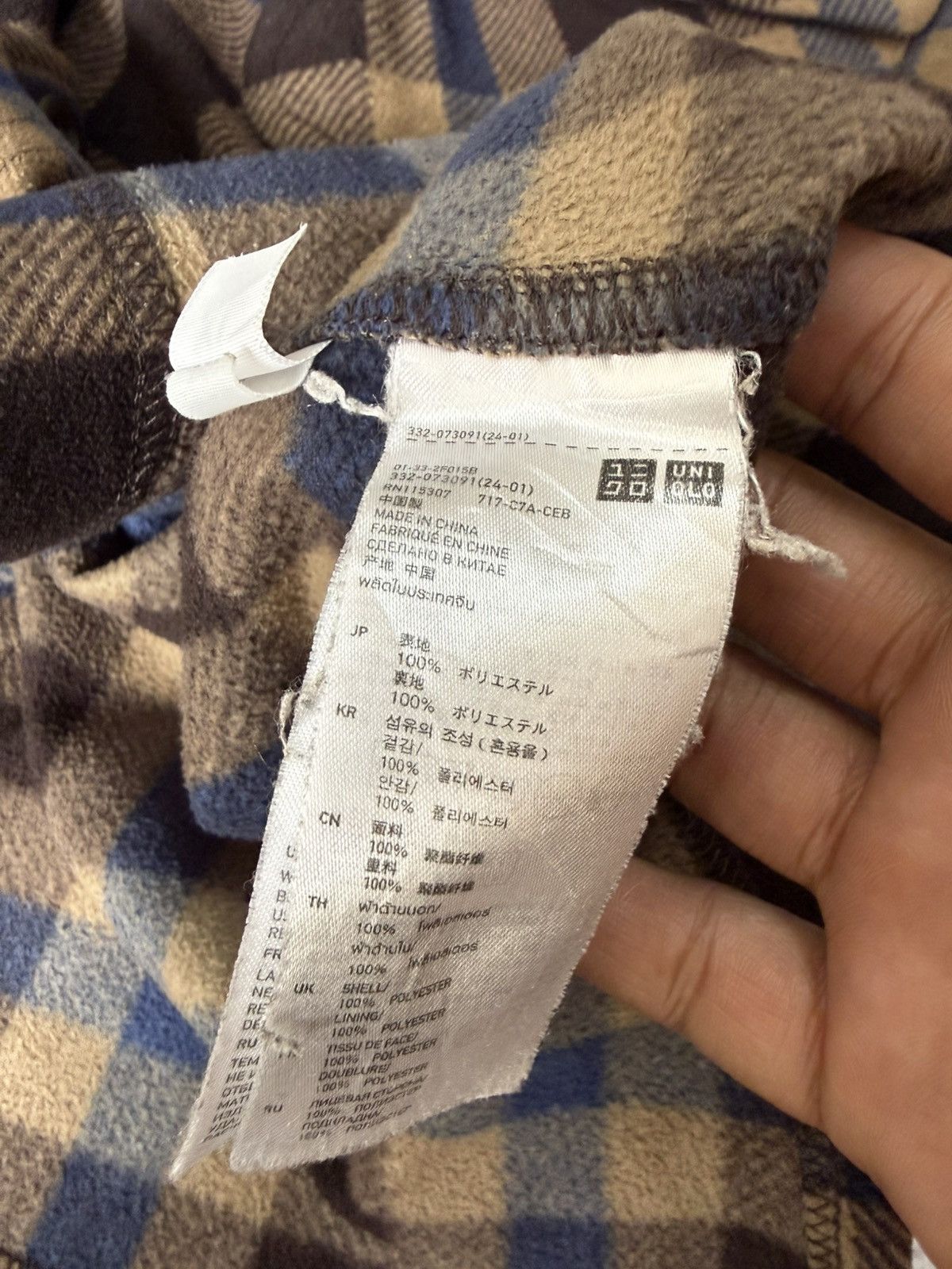 Uniqlo UNIQLO CHEKERED FLANNEL BUTTON UP SHIRT Size US L / EU 52-54 / 3 - 6 Thumbnail