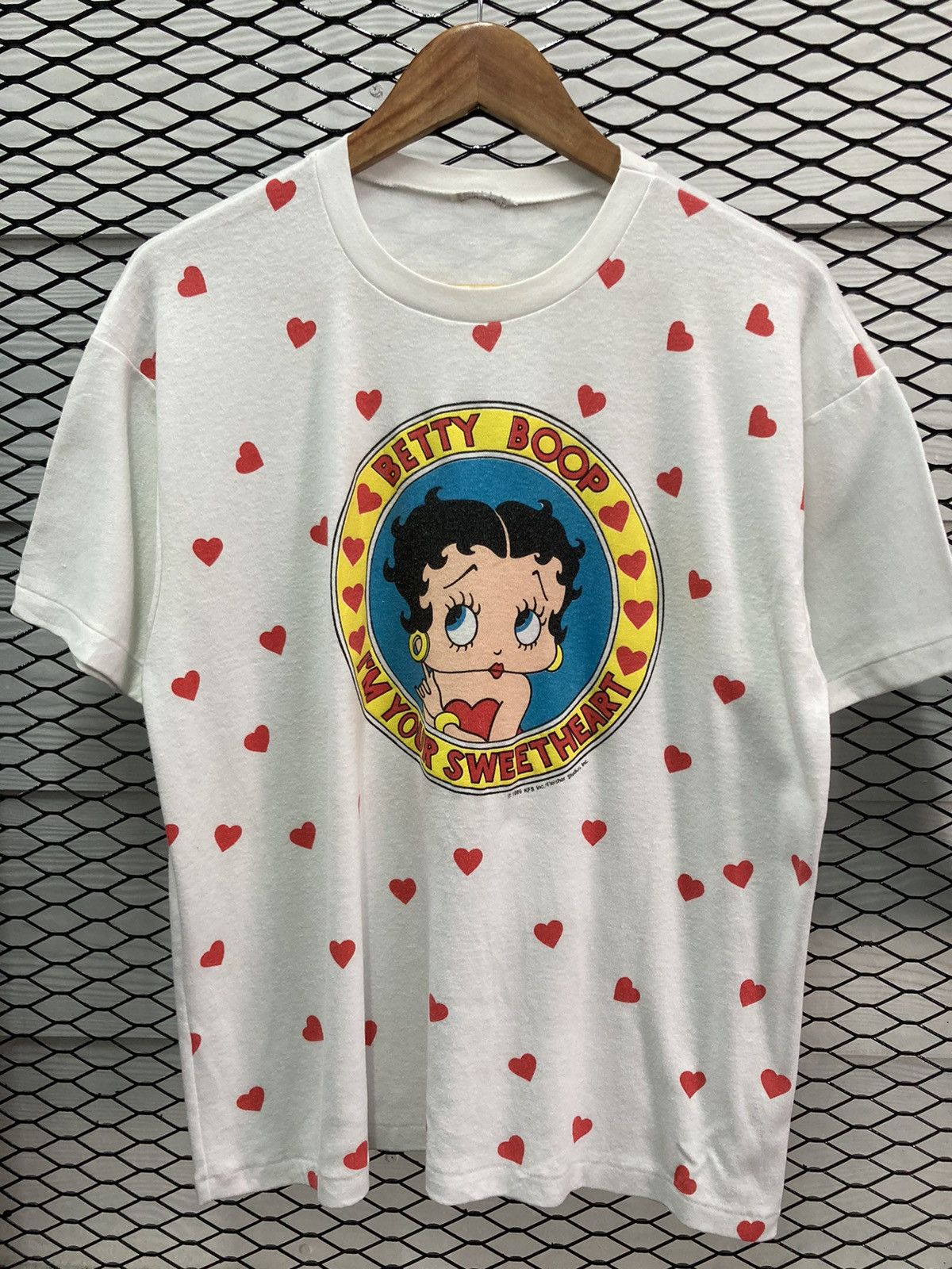 Vintage Vintage Betty Boop shirt Size US L / EU 52-54 / 3 - 1 Thumbnail