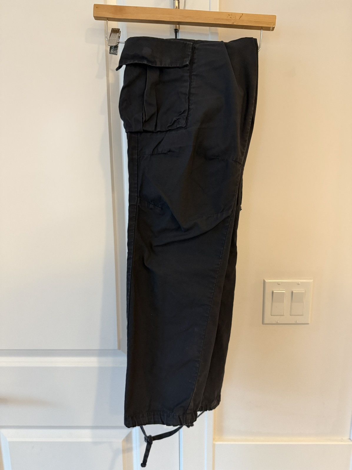 John Elliott John Elliott Sateen Cargo Black Size US 34 / EU 50 - 2 Thumbnail