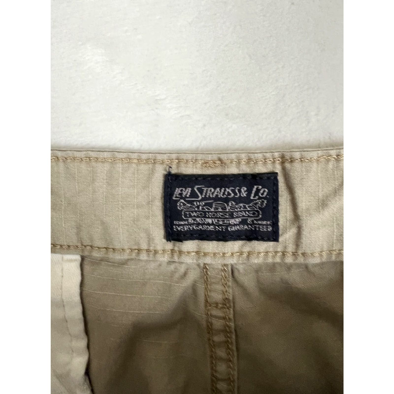 Levi's Levi's Cargo Shorts Mens 38 Khaki Ripstop Multi Pocket Utility Hiking Beige 9 In Inseam Front Flat Front Pockets Mens Size US 38 / EU 54 - 3 Thumbnail