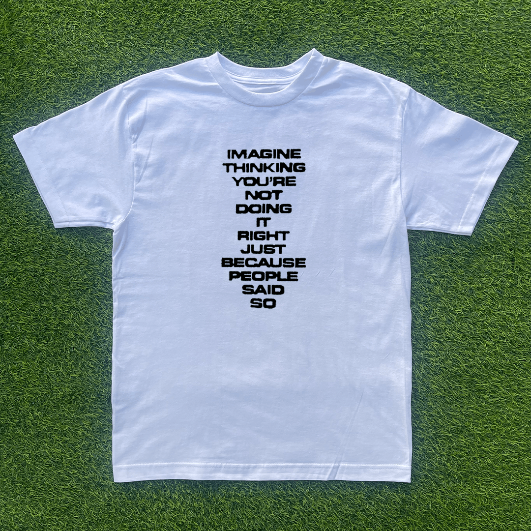 Vintage IMAGINE THINKING YOUR NOT DOING IT RIGHT TSHIRT Size US M / EU 48-50 / 2 - 1 Preview