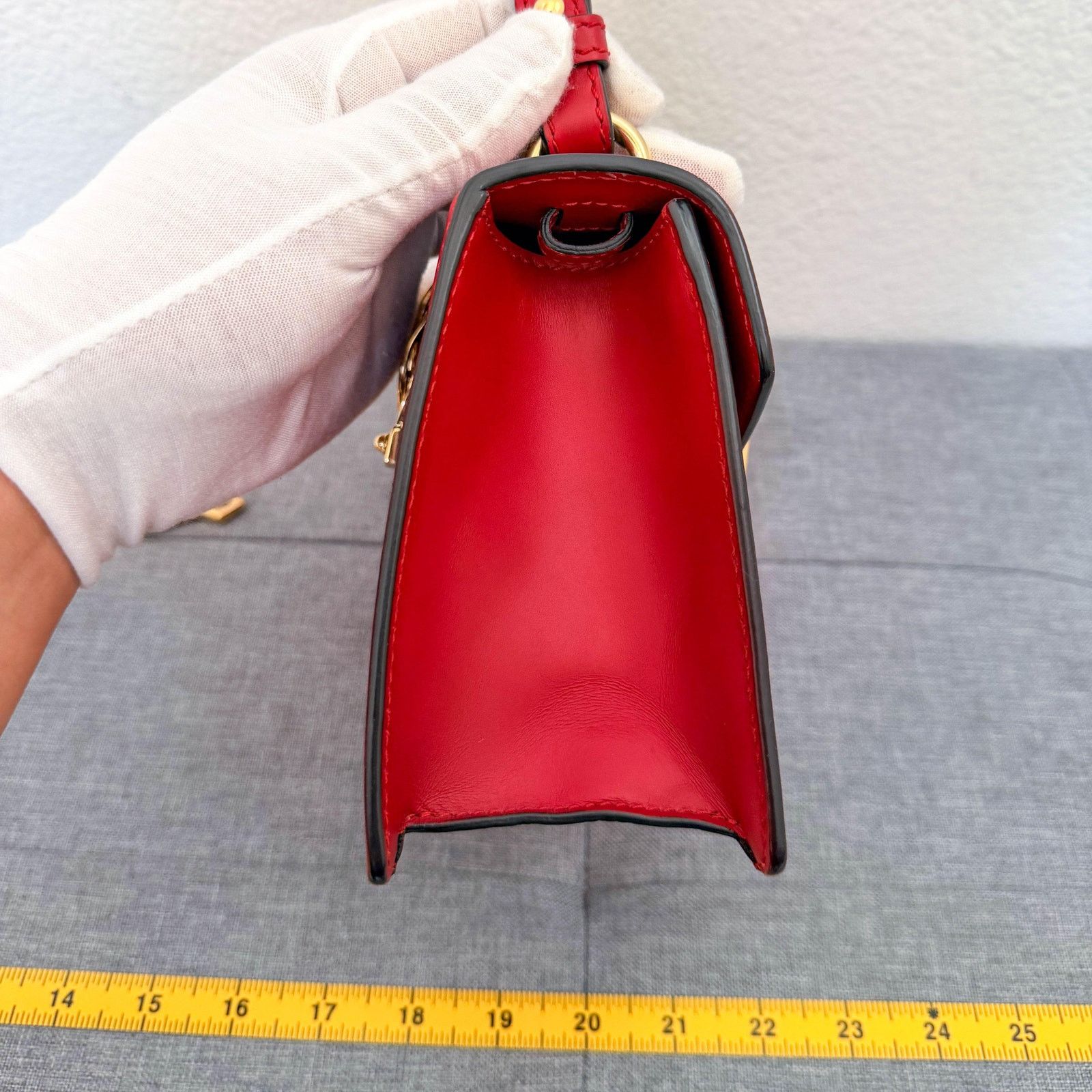 Gucci Authentic Gucci Sylvie Red Leather Small Shoulder Bag Size ONE SIZE - 5 Thumbnail
