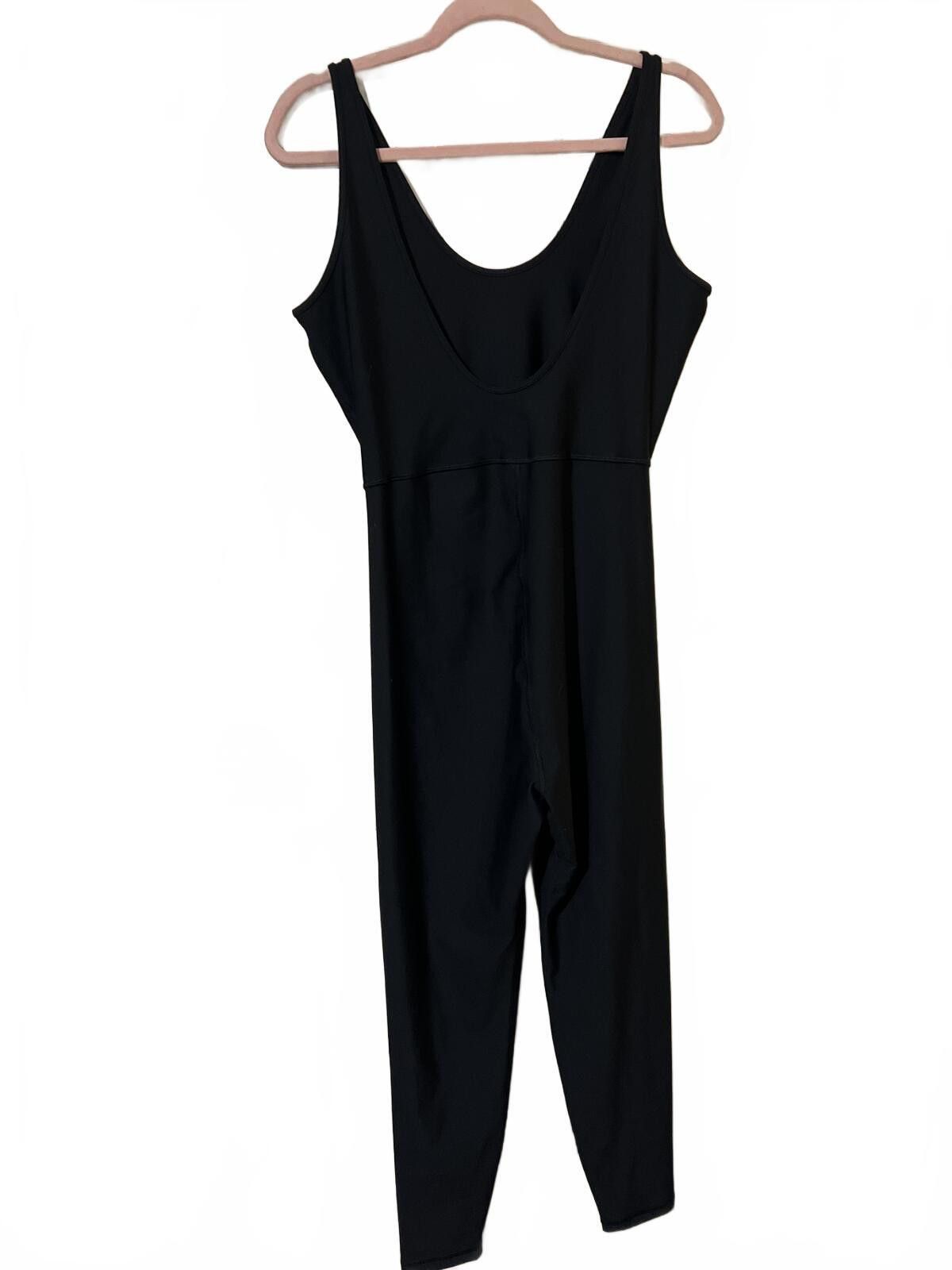Old Navy Old Navy Active Black Sleeveless Full-Length Jumpsuit L Size 36" / US 14 / IT 50 - 6 Thumbnail