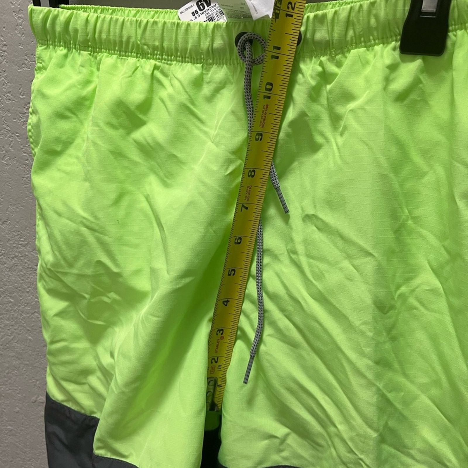 Nike Nike Men Small Neon Swim Trunks Pockets with Netting Size US 29 - 11 Thumbnail