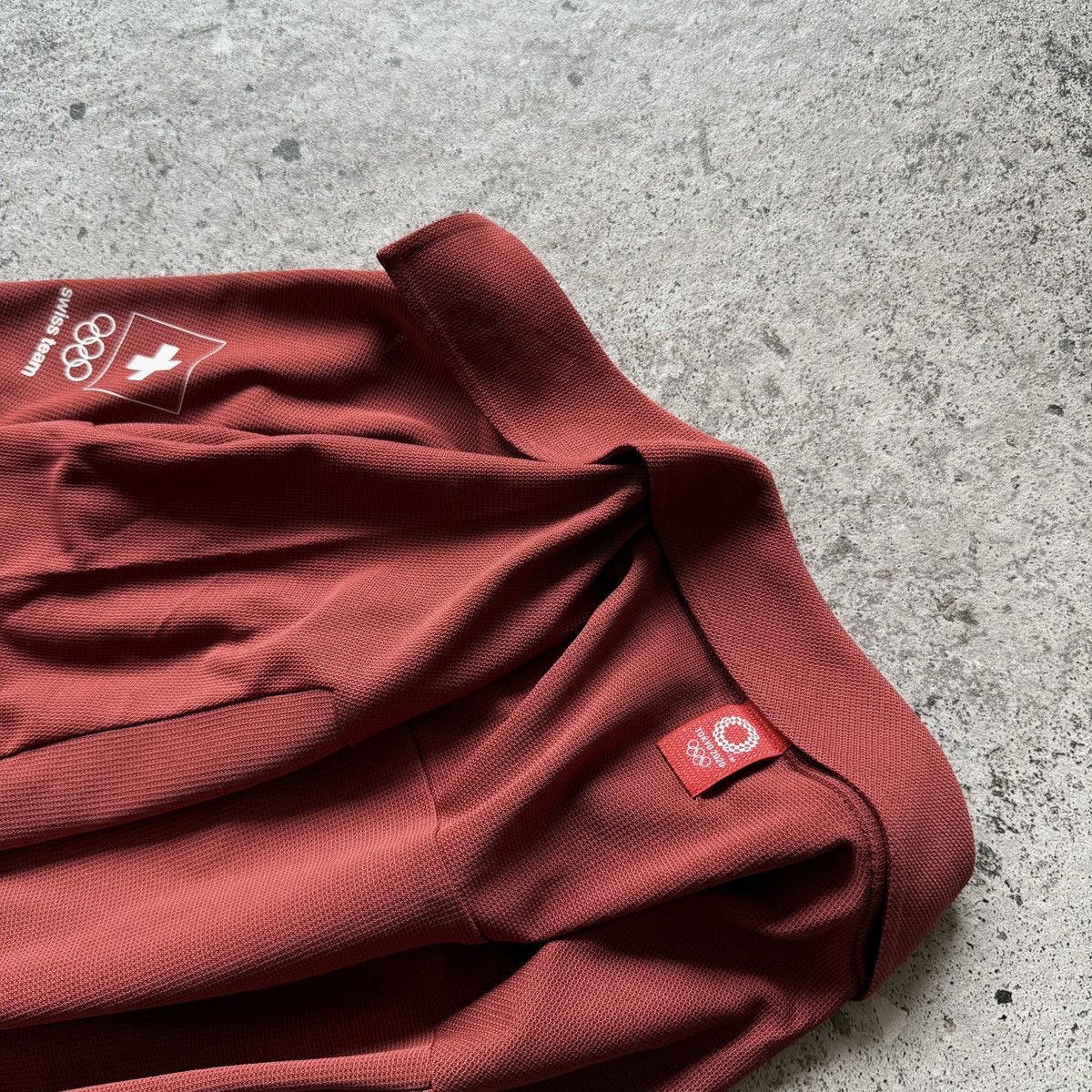 On ON Cloud OC Womens Swiss Olympic Team Quarter Zip Polo Shirt Size S / US 4 / IT 40 - 4 Thumbnail