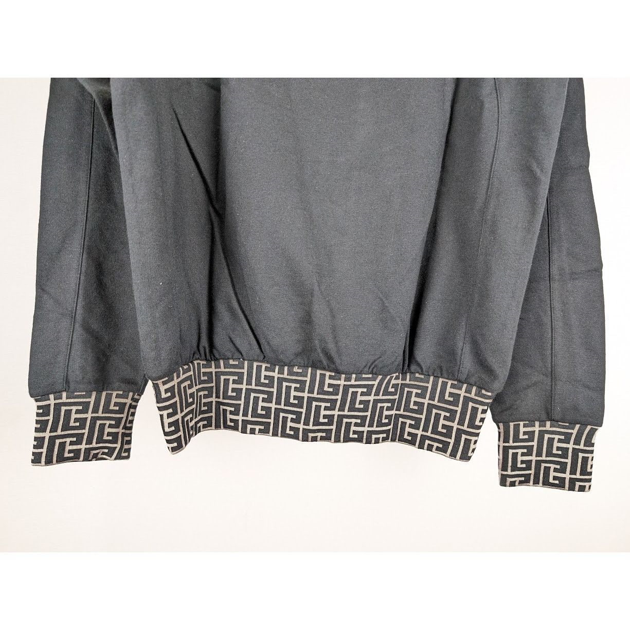 Balmain o1rshd1 Q:2 / Pullover Hoodie With Monogram Logo Trim Black Size US M / EU 48-50 / 2 - 13 Thumbnail