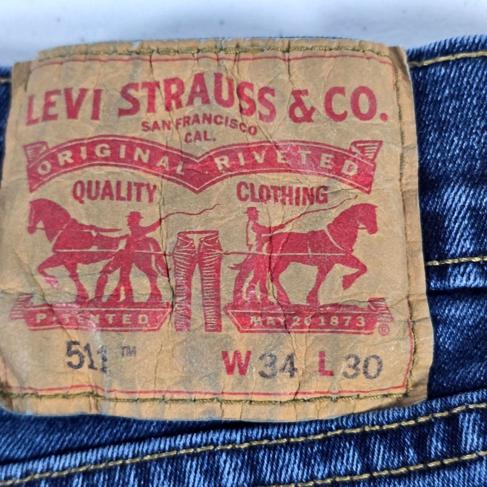 Levi's Item Specifications: Brand: Nike Size US 34 / EU 50 - 3 Thumbnail