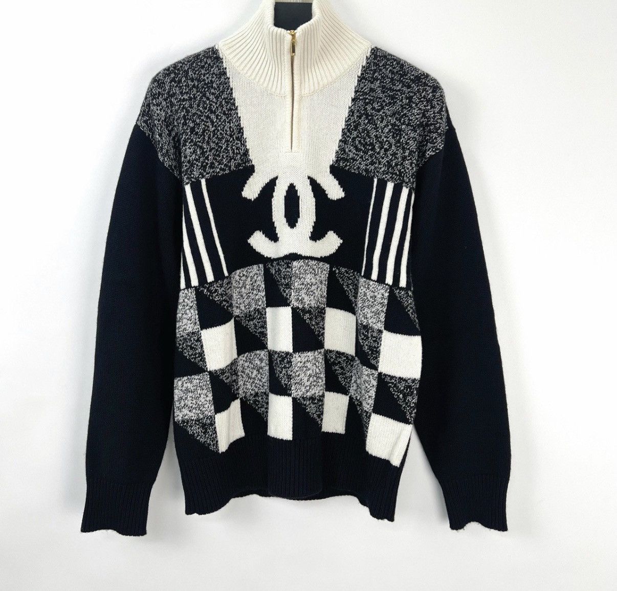 Chanel Chanel Black & White Checkerboard Half-Zip Sweater K12 Size XS / US 0-2 / IT 36-38 - 1 Thumbnail