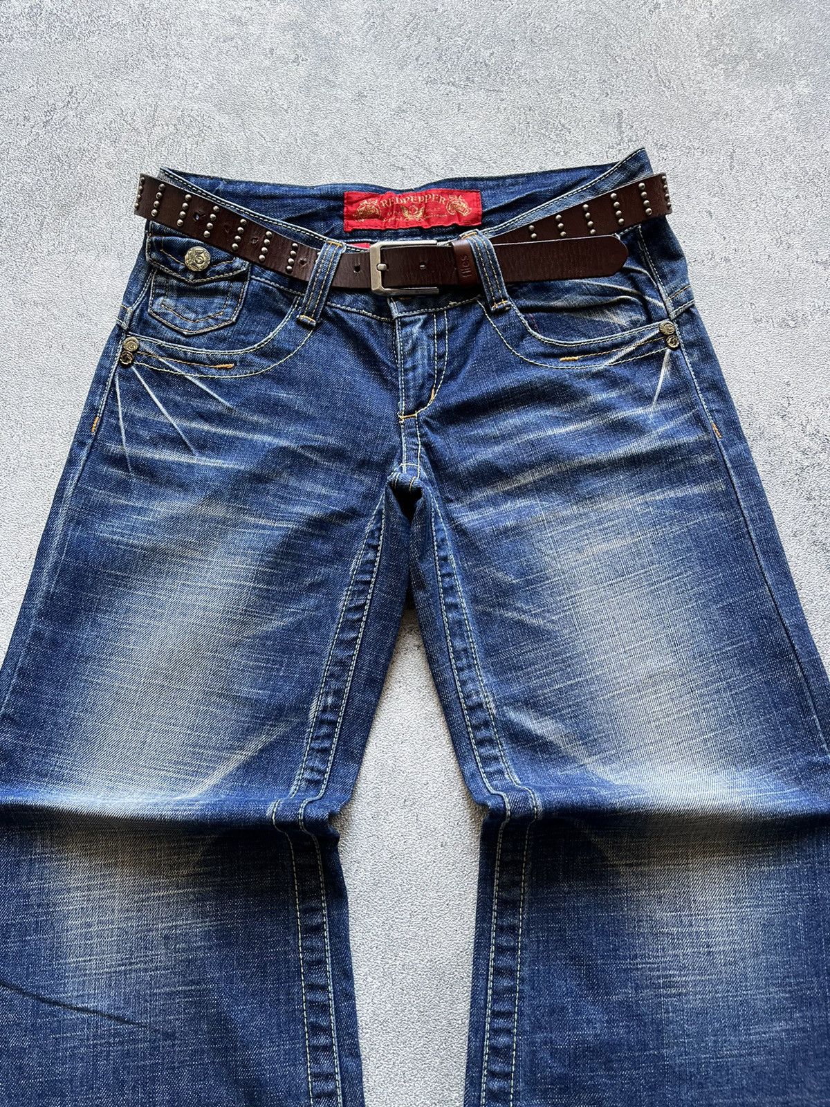 Tornado Mart 2000s RED PEPPER BUCKLE BACK FADED FLARE JEAN Size US 31 - 2 Thumbnail