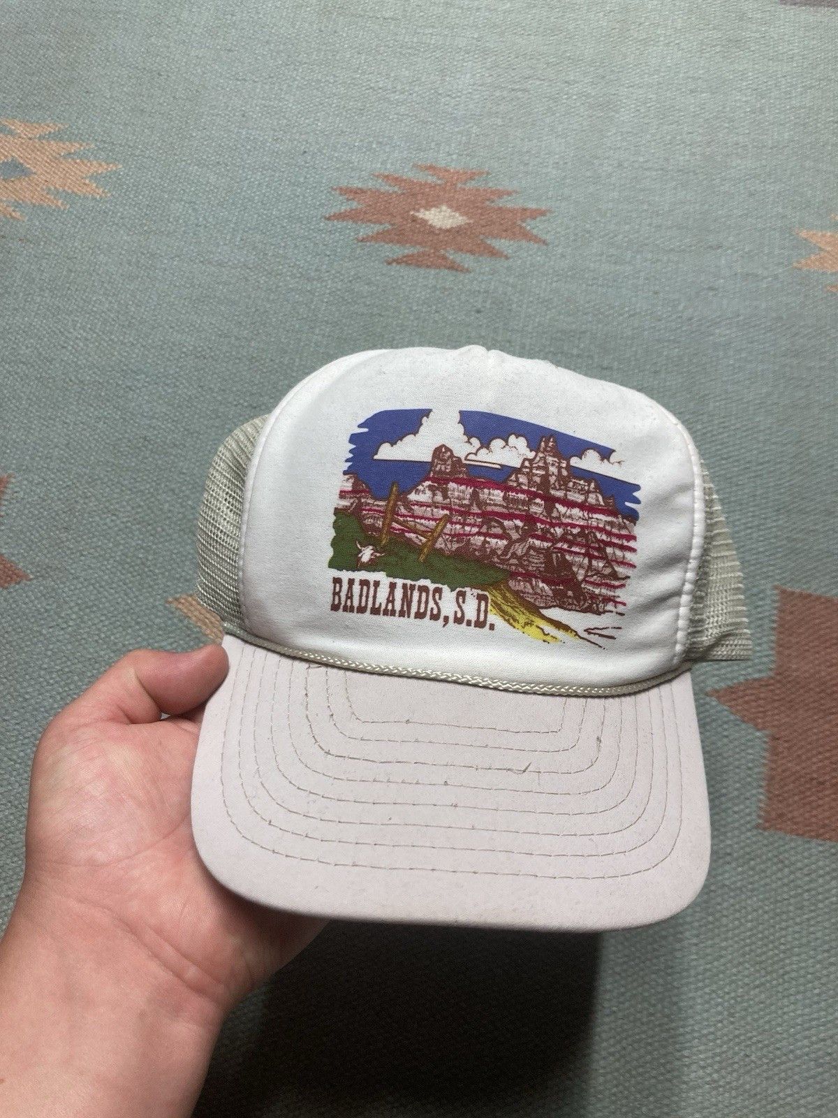 Vintage Vintage trucker hat badlands South Dakota mountains nature Size ONE SIZE - 2 Thumbnail