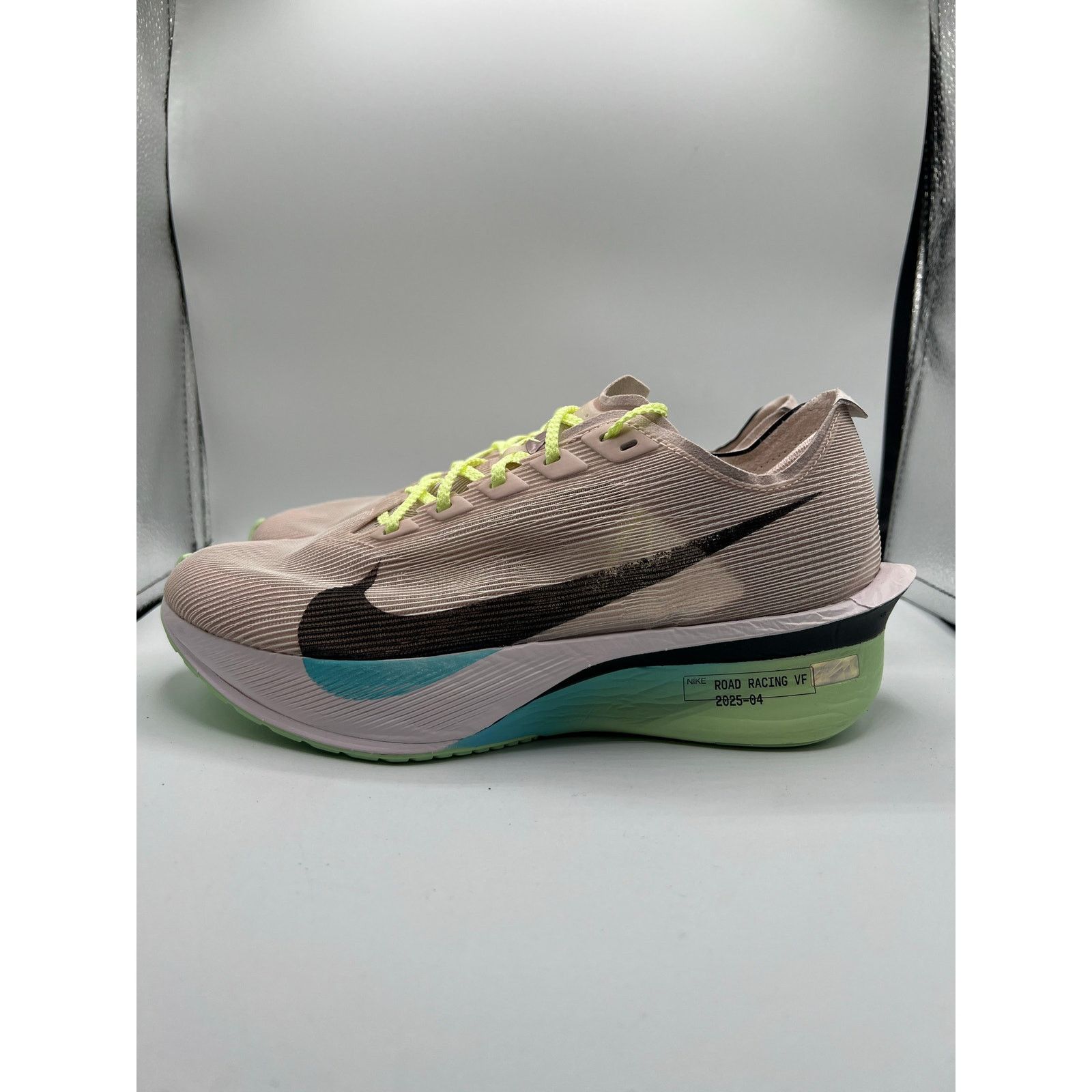 Nike Nike ZoomX Vapor Fly Next 4 “Silt Red Barely Volt” size 8 Size US 8 / IT 38 - 1 Thumbnail