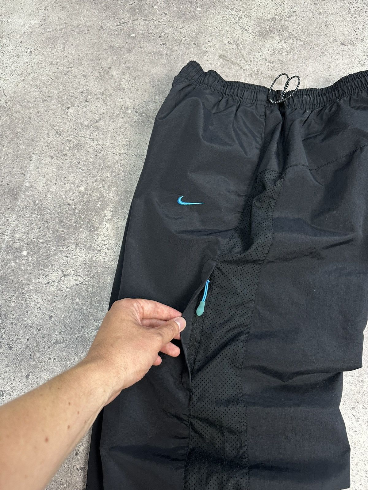 Nike Vintage Nike Drill Nylon Pants Y2M Embroidered Swoosh Logo Size US 32 / EU 48 - 6 Thumbnail
