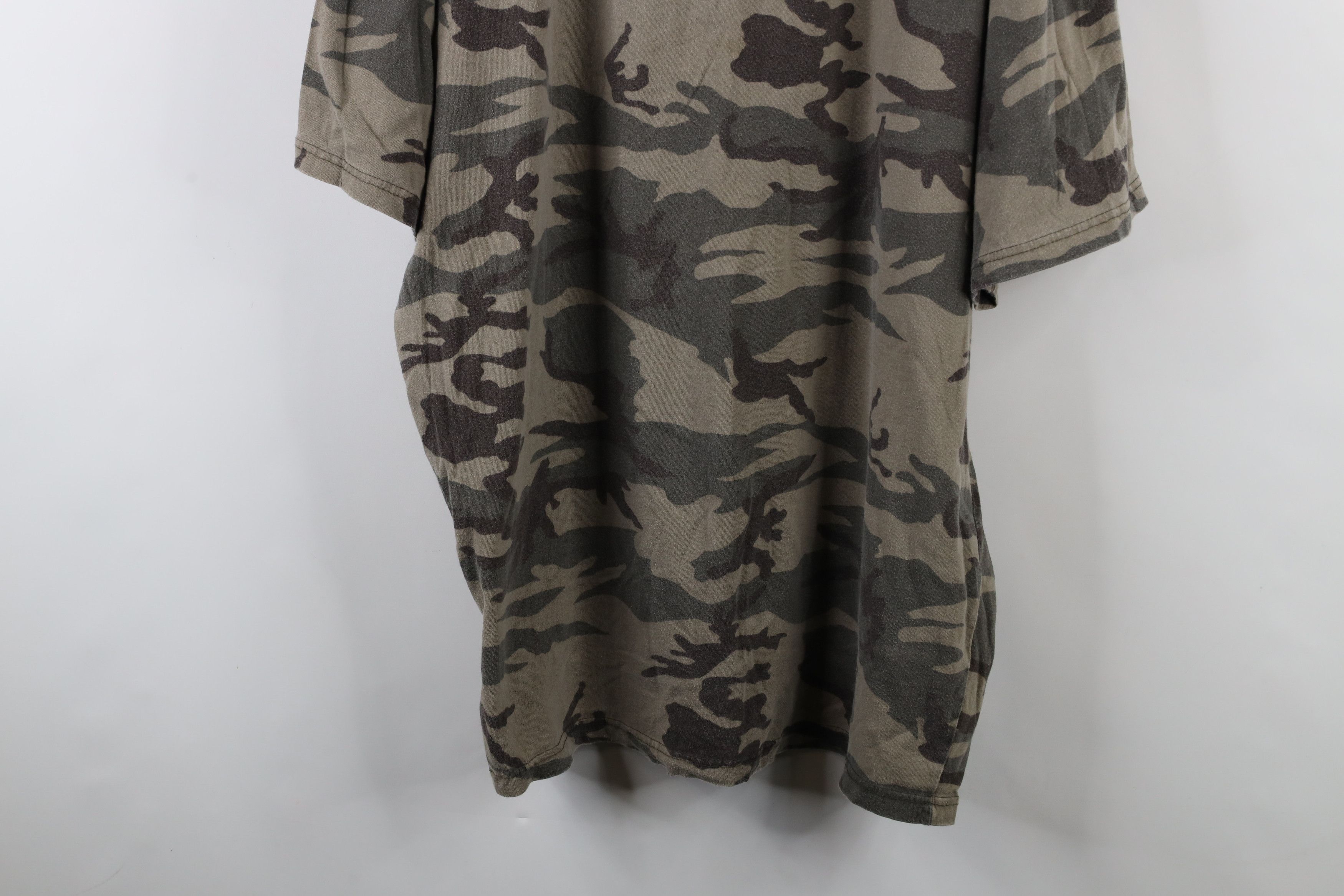 Vintage Vintage 90s Streetwear Camouflage Short Sleeve T-Shirt Size US XXL / EU 58 / 5 - 3 Thumbnail