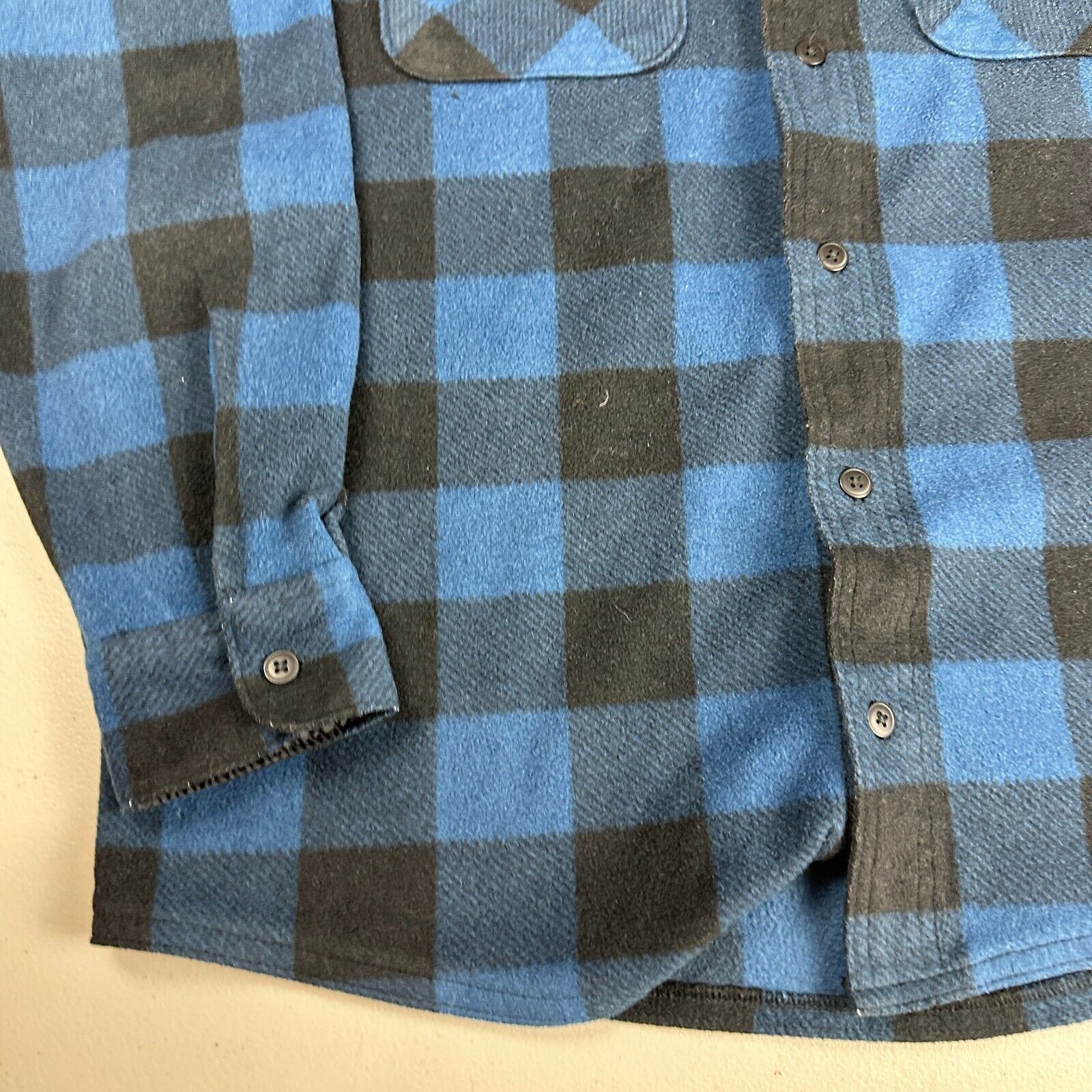 Wrangler Wrangler Long Sleeve Button Up Blue & Black Flannel XL Men Size US XL / EU 56 / 4 - 2 Thumbnail