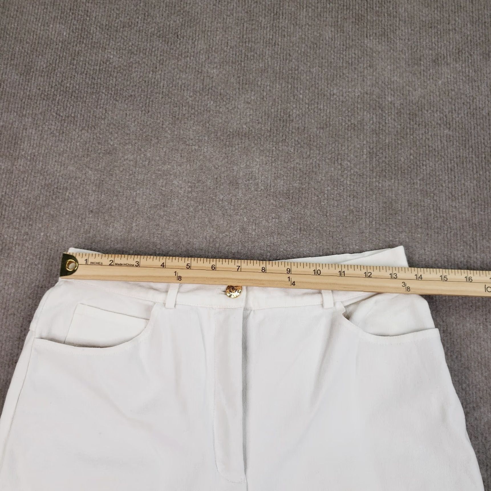 Vintage St John Sport Womens Capri Pants 10 White Stretch Cropped Butterfly Studded Size 32" / US 10 / IT 46 - 4 Thumbnail