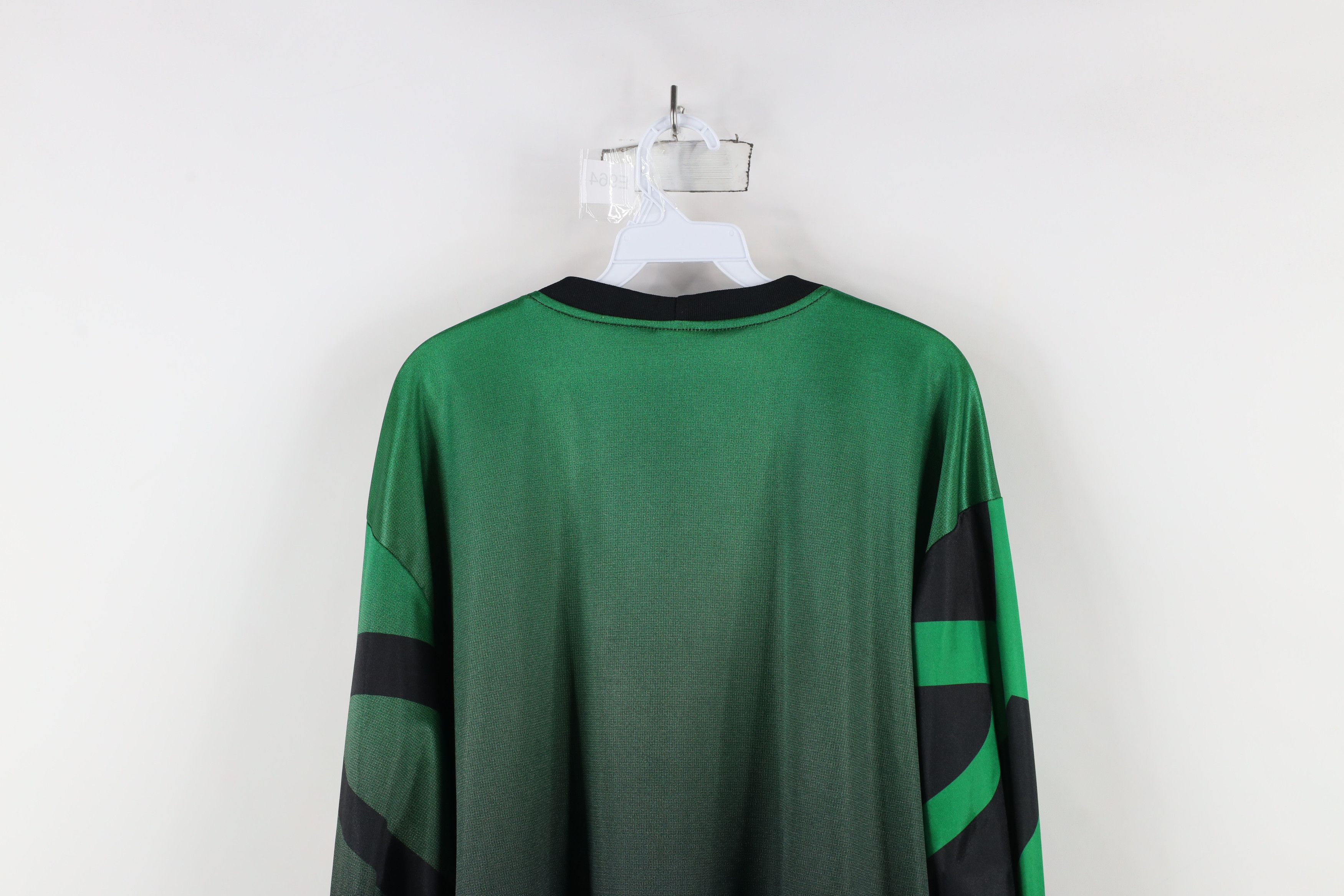 Majestic × Vintage Vintage 90s Majestic Boston Celtics Long Sleeve T-Shirt USA Size US L / EU 52-54 / 3 - 14 Thumbnail