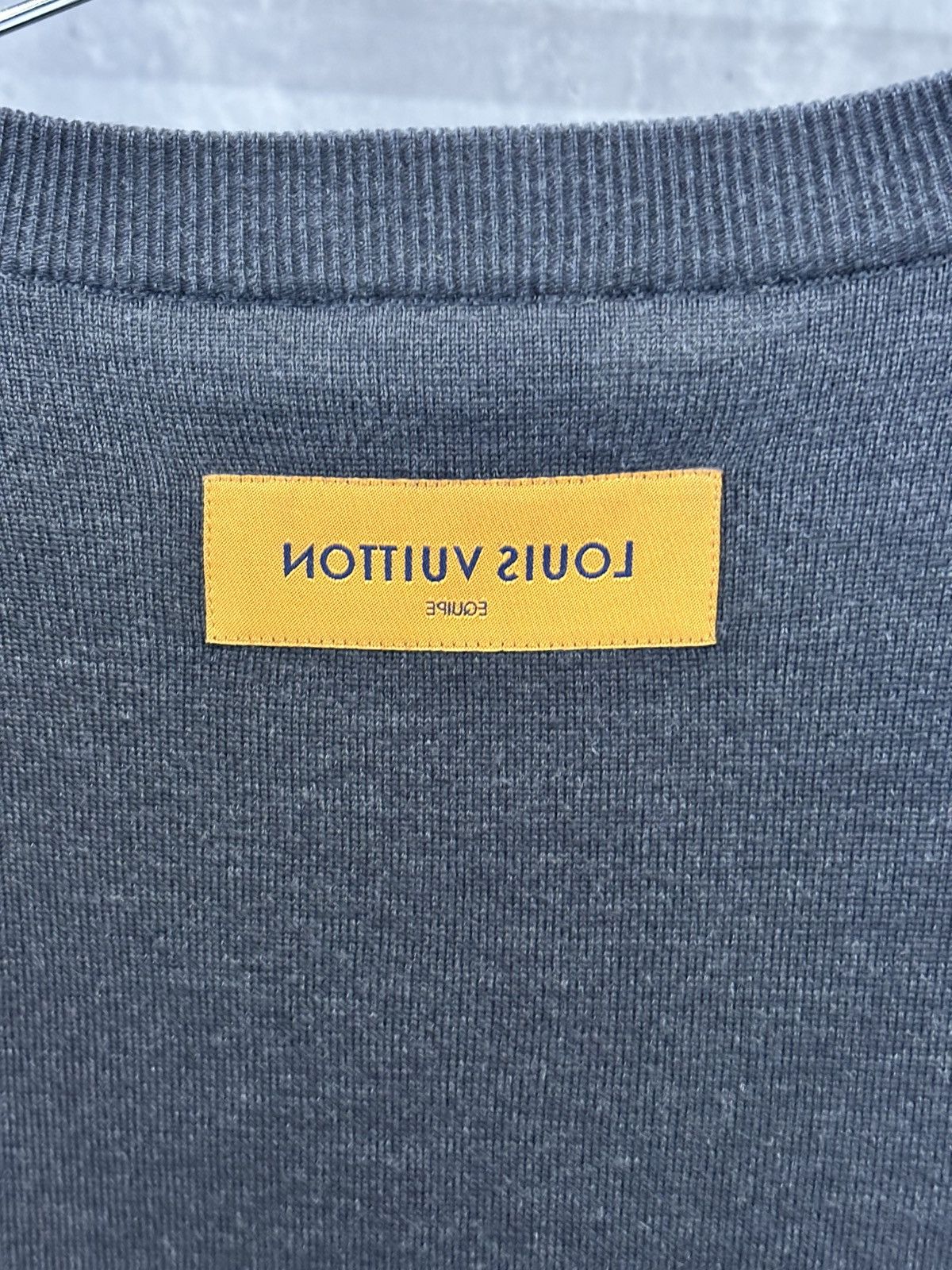 Louis Vuitton LOUIS VUITTON SWEATER SIZE M Size US M / EU 48-50 / 2 - 3 Thumbnail
