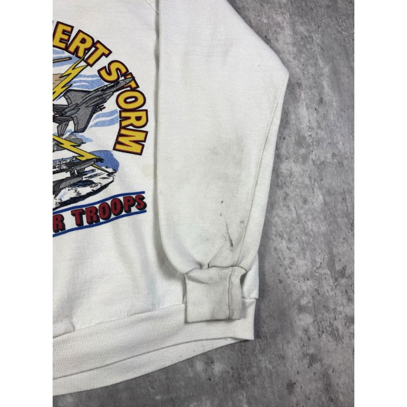Vintage VINTAGE 80s Operation Desert Storm Military Pullover Sweatshirt White XL Mens Graphic Print Storm Heavyweight Knit Cotton Pullover 1980s US Army Size US XL / EU 56 / 4 - 4 Thumbnail