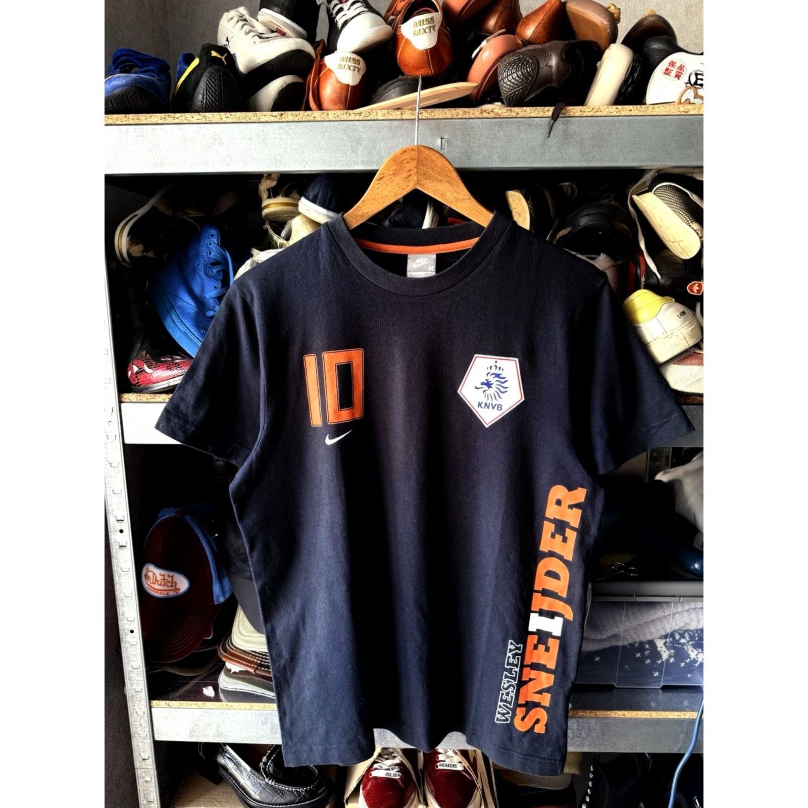 Nike VINTAGE Nike Netherlands 2008-09 Cotton T-Shirt M Black Wesley Sneijder #10 Knvb Jersey Football Shirt Mens Clothing Shirt Size US M / EU 48-50 / 2 - 2 Thumbnail