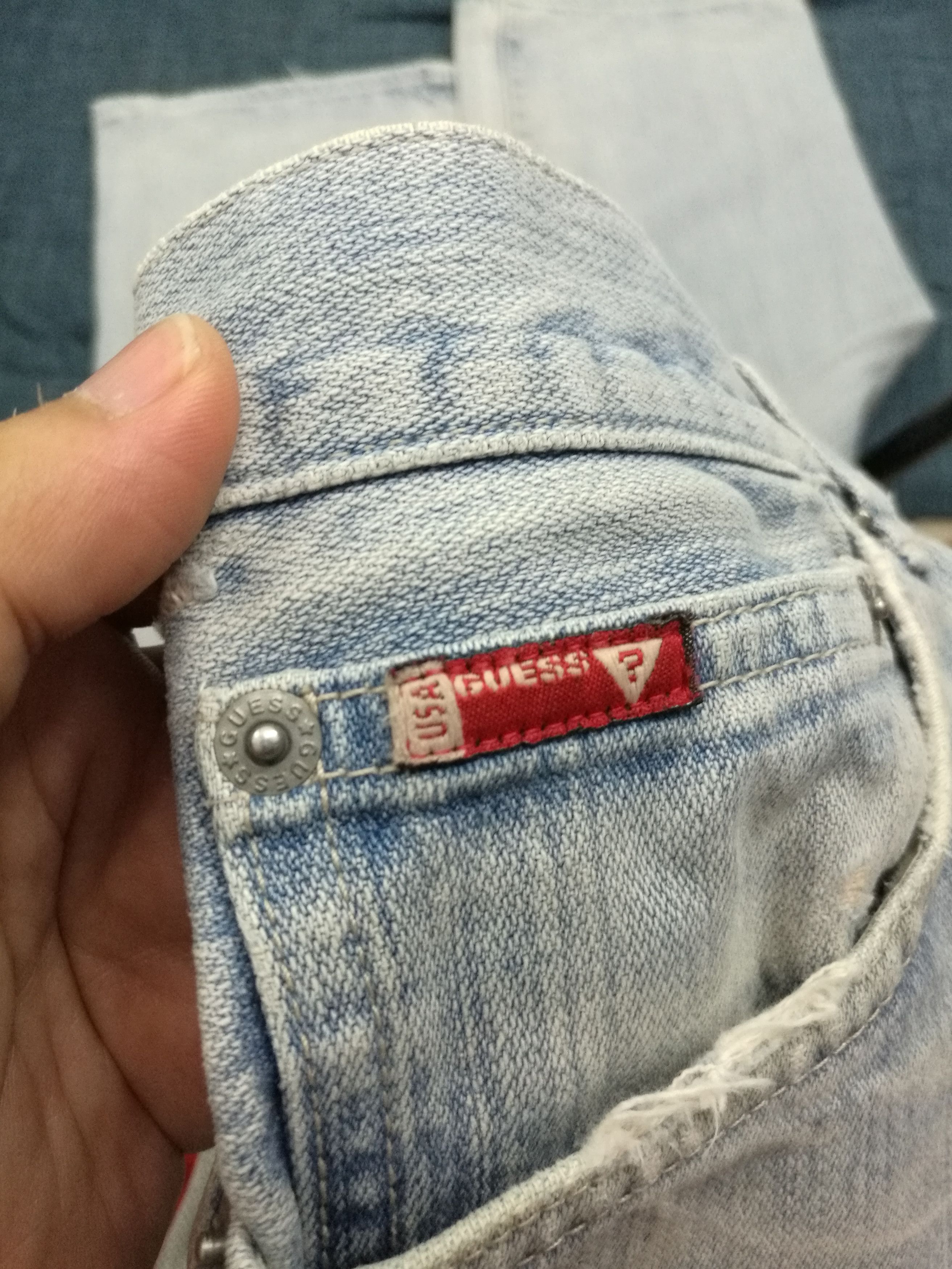 Guess Vintage Guess Light Wash Jeans Distressed Denim Size US 36 / EU 52 - 11 Thumbnail