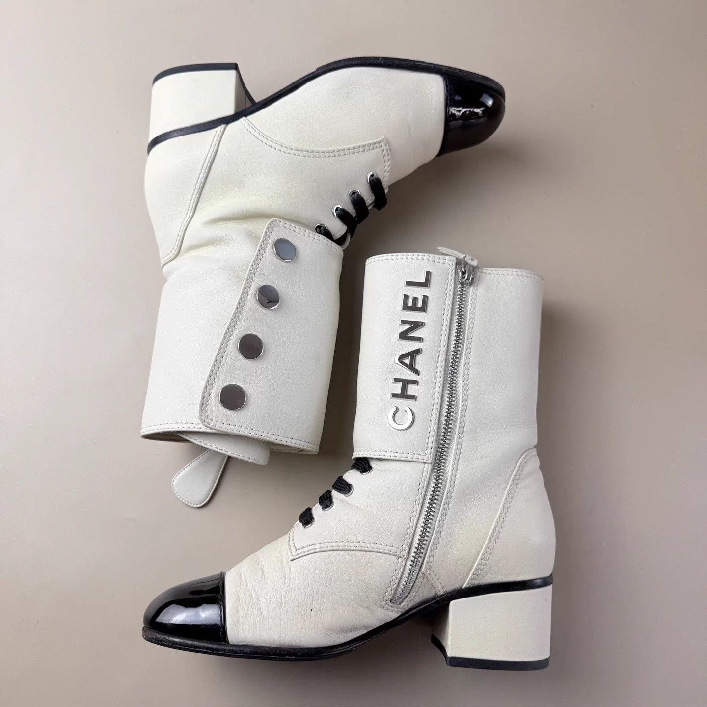 Chanel CHANEL black white panda gold CC short boots 36.5 Size US 5.5 / IT 35.5 - 5 Thumbnail