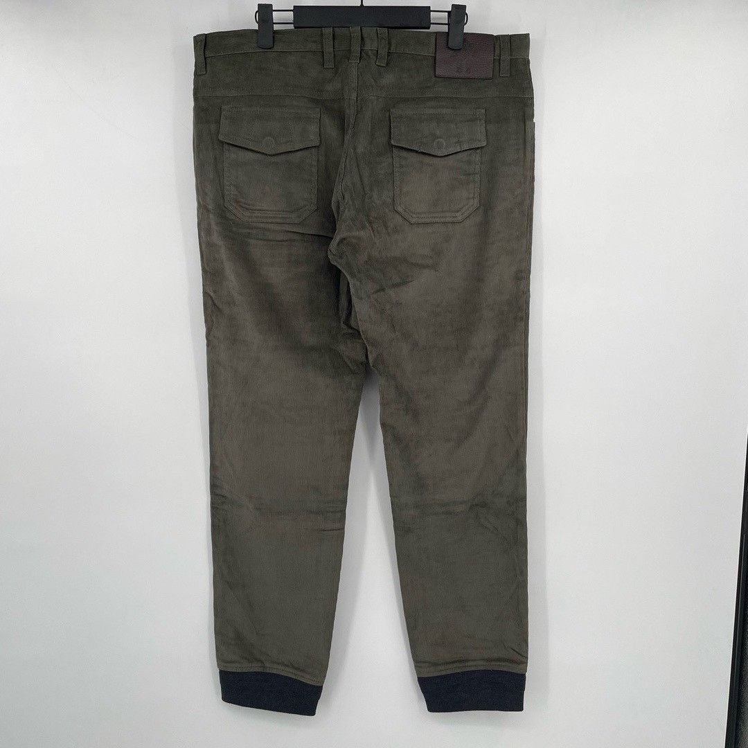 Gucci Gucci dark green corduroy trousers Nextarrow-2412 Size US 34 / EU 50 - 2 Thumbnail
