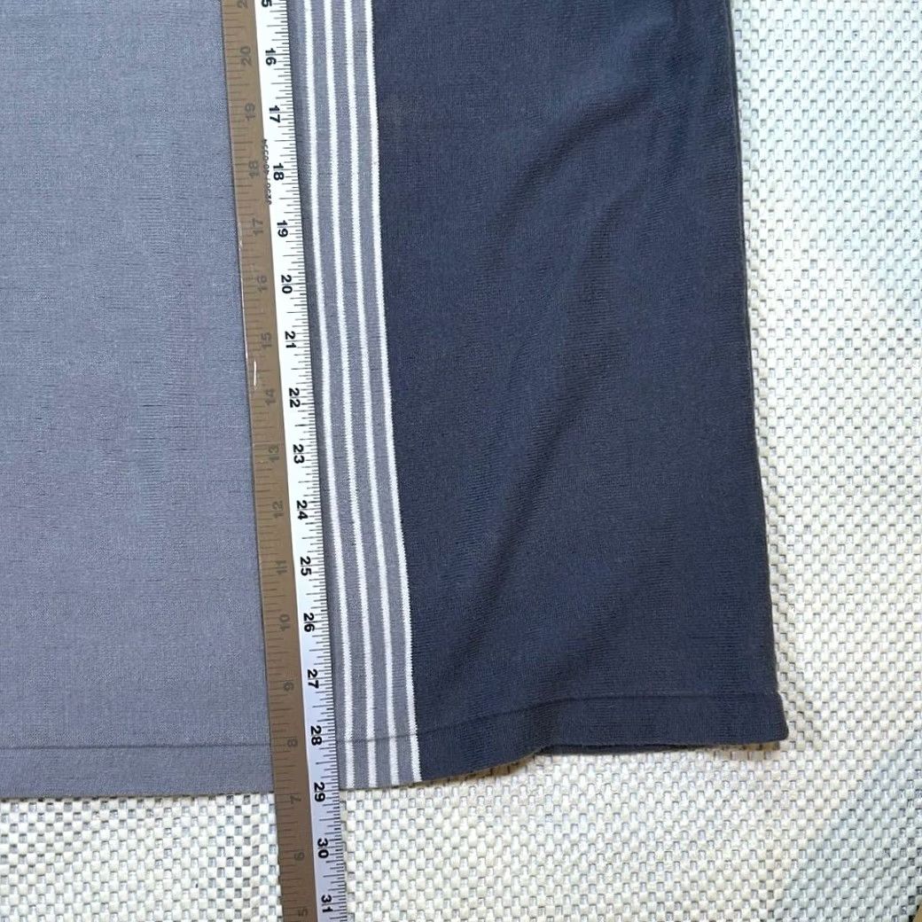 Gap VINTAGE GAP V-Neck T-Shirt Striped Gray Casual Short Sleeve Top Mens XXL Size US XXL / EU 58 / 5 - 7 Thumbnail