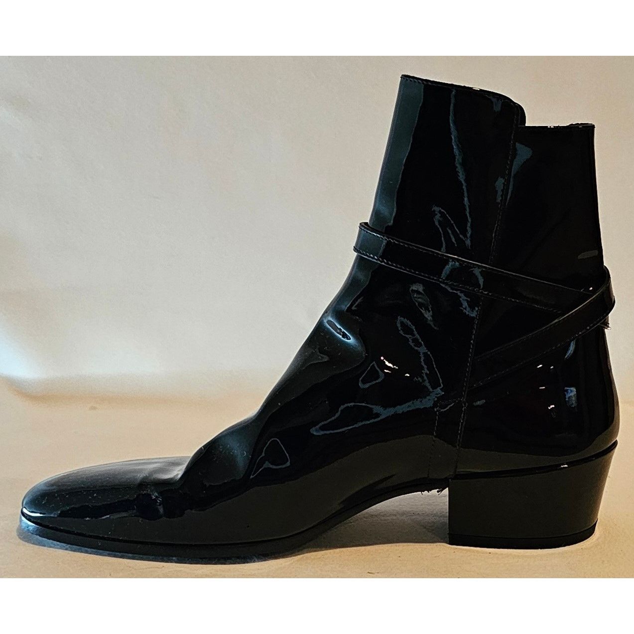 Yves Saint Laurent Saint Laurent Clementi Ankle Boot in black patent leathe Size US 6 / IT 36 - 7 Thumbnail