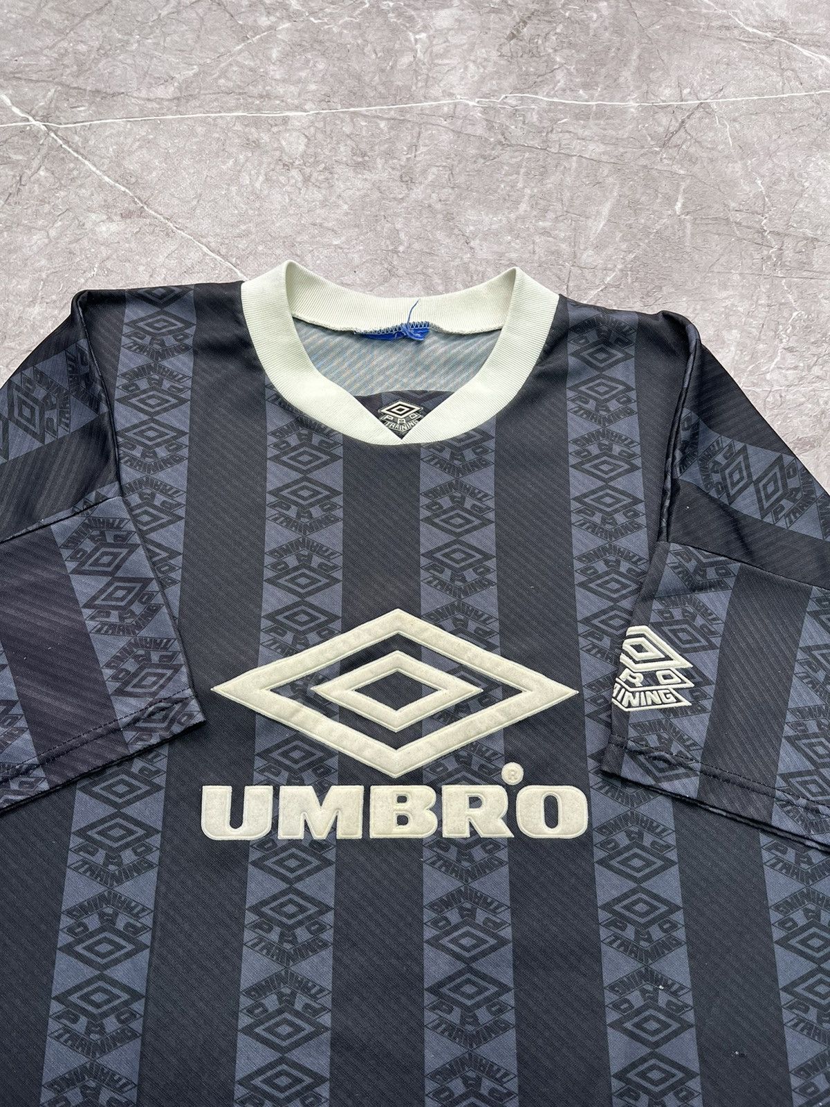 Umbro × Vintage vintage VETEMENTS STYLE UMBRO training shirt 90s Size US L / EU 52-54 / 3 - 7 Thumbnail