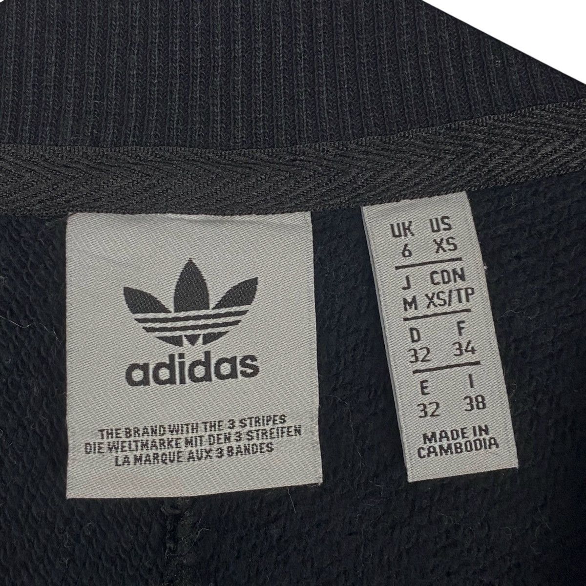 Other Vintage Adidas Big Logo Printed Sweatshirt Black/Pink Size L Size US L / EU 52-54 / 3 - 6 Thumbnail