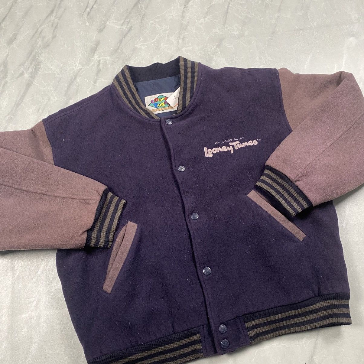 Warner Bros Vintage 90s Warner Bros Classic Characters Wool Varsity Size US M / EU 48-50 / 2 - 4 Thumbnail