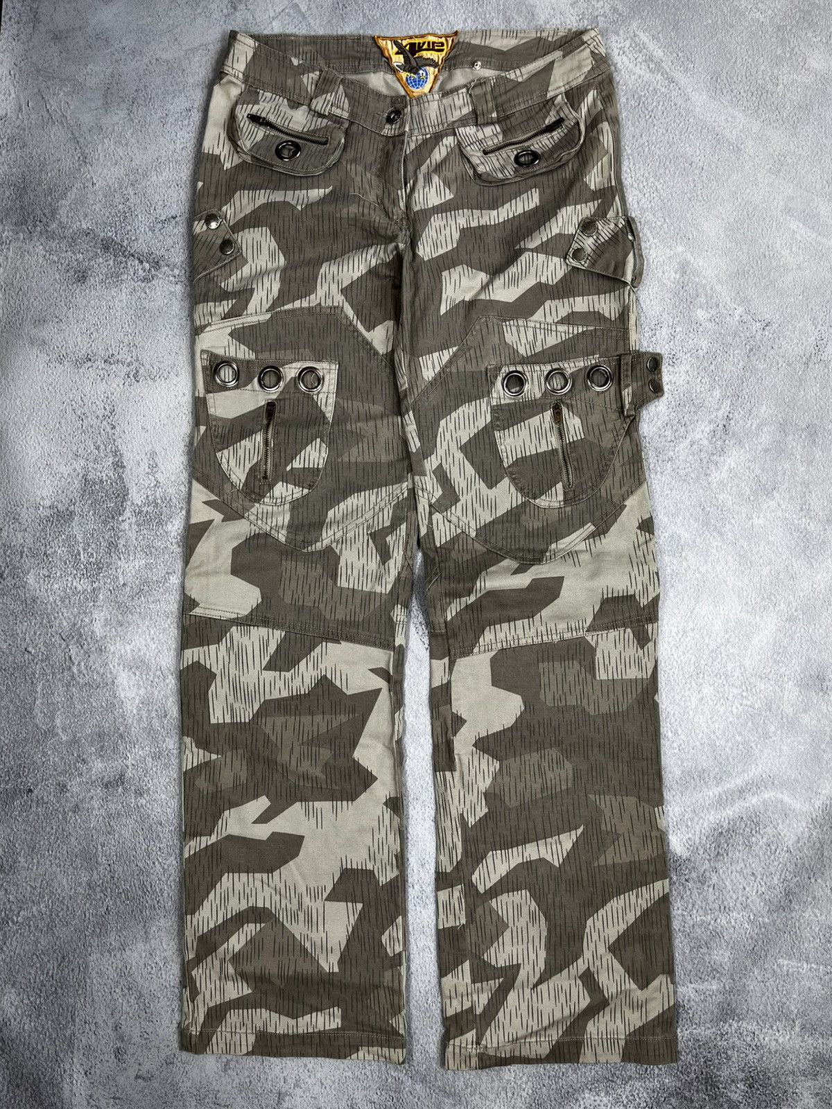 Other Vintage Y2K camo bondage multi pockets low rise pans 31 Size 31" - 1 Thumbnail