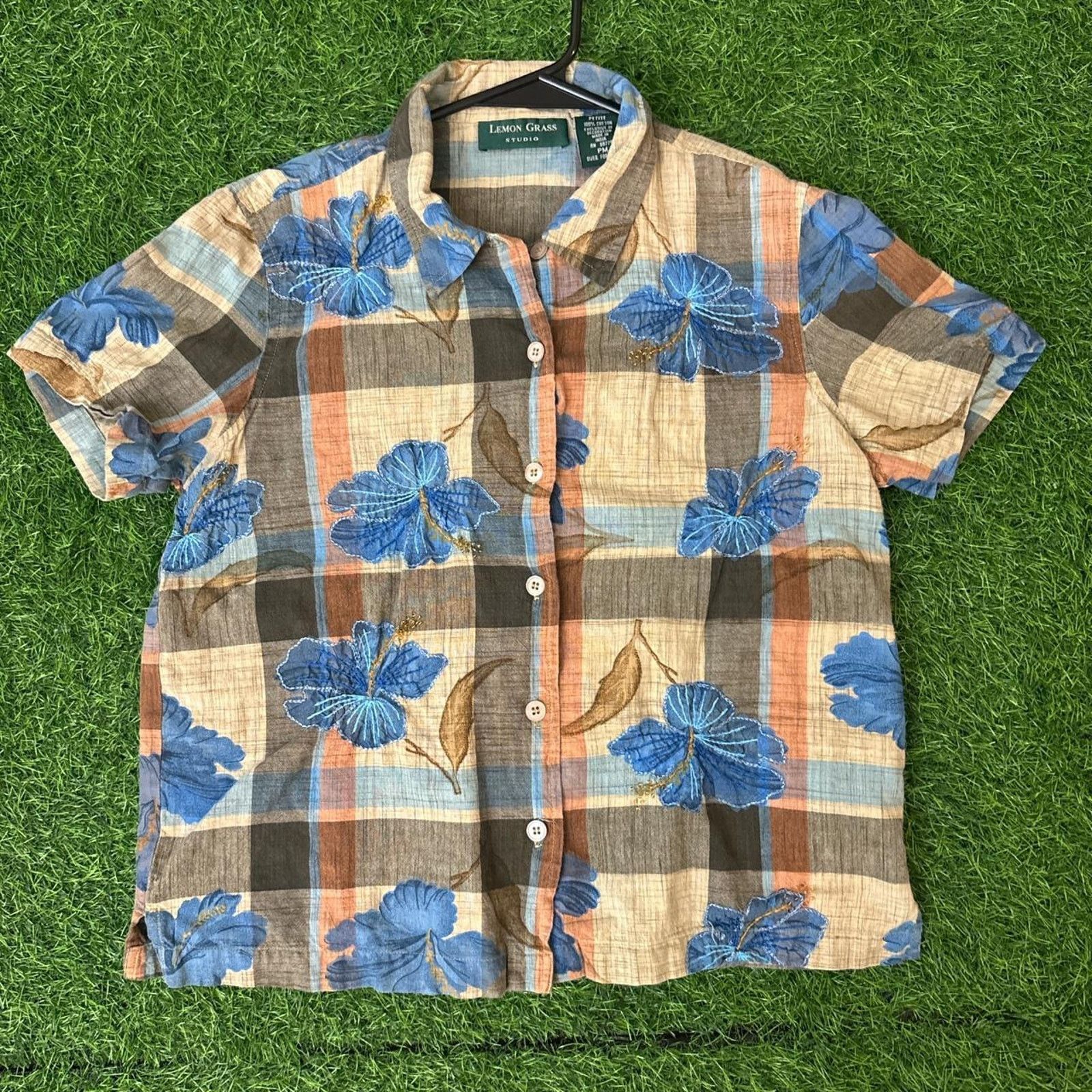 Other Women's Y2k Lemon Grass Embroidered Button Up Shirt Size M / US 6-8 / IT 42-44 - 1 Thumbnail