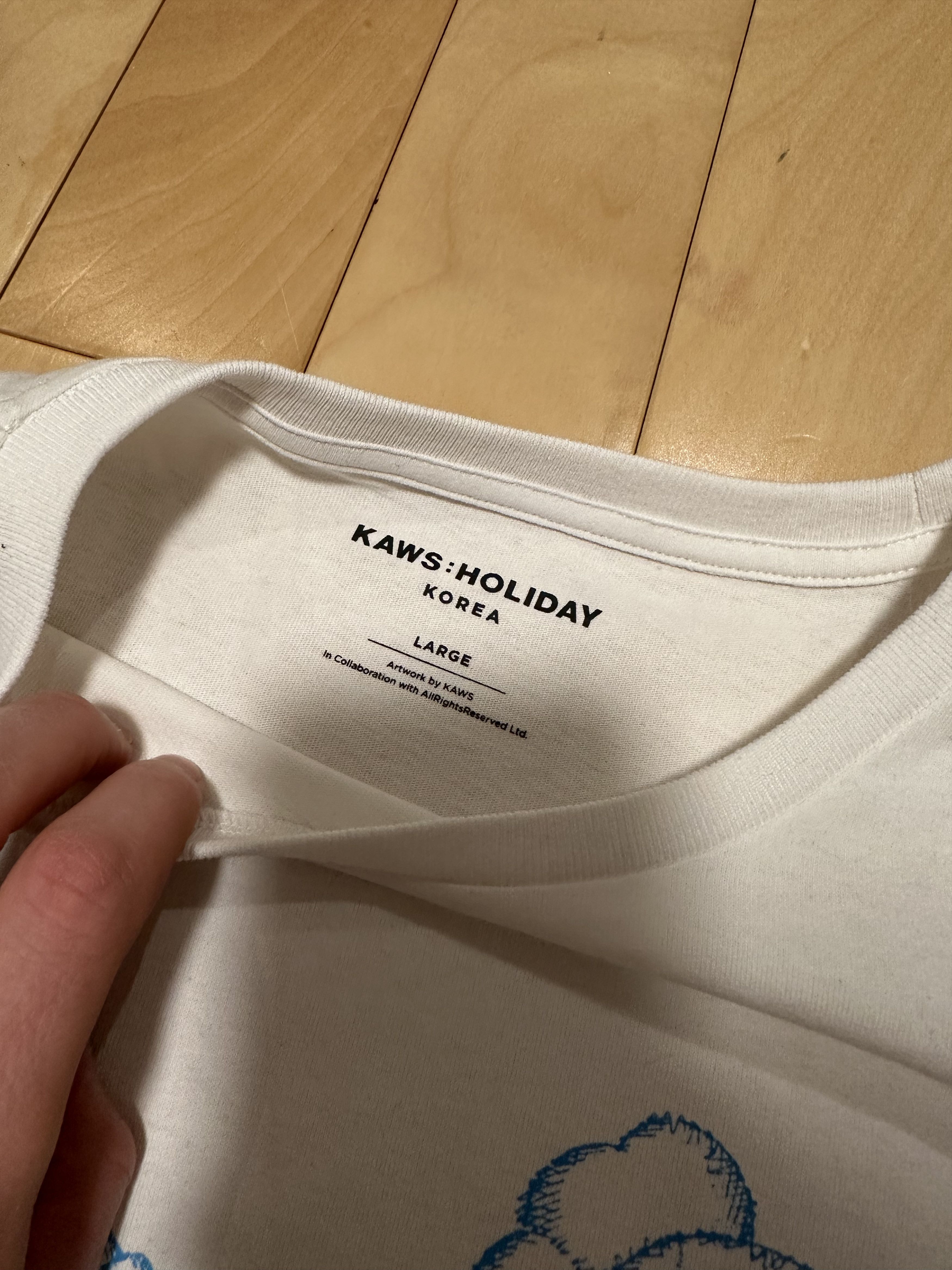 Kaws KAWS:HOLIDAY KOREA LIMITED TSHIRT Size US L / EU 52-54 / 3 - 2 Thumbnail
