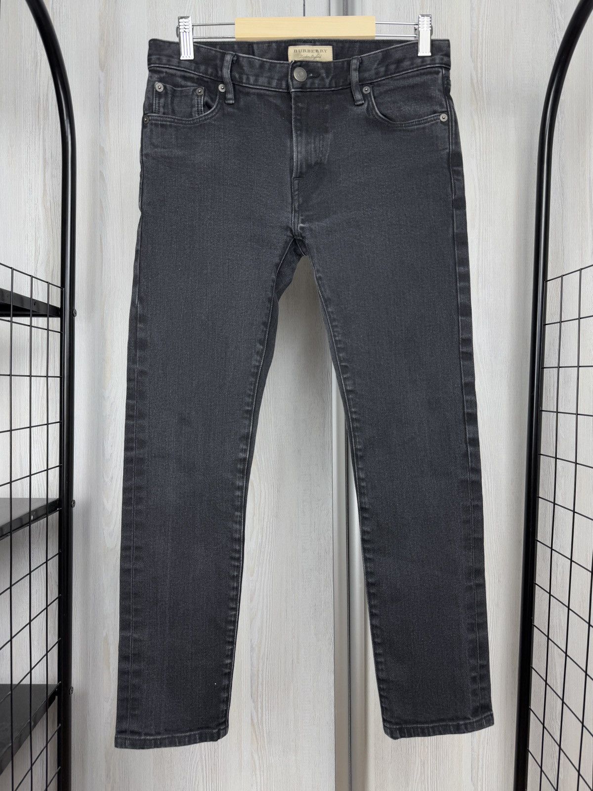 Burberry Burberry London England Skinny Fit grey stretchy denim jeans Size US 31 - 1 Thumbnail