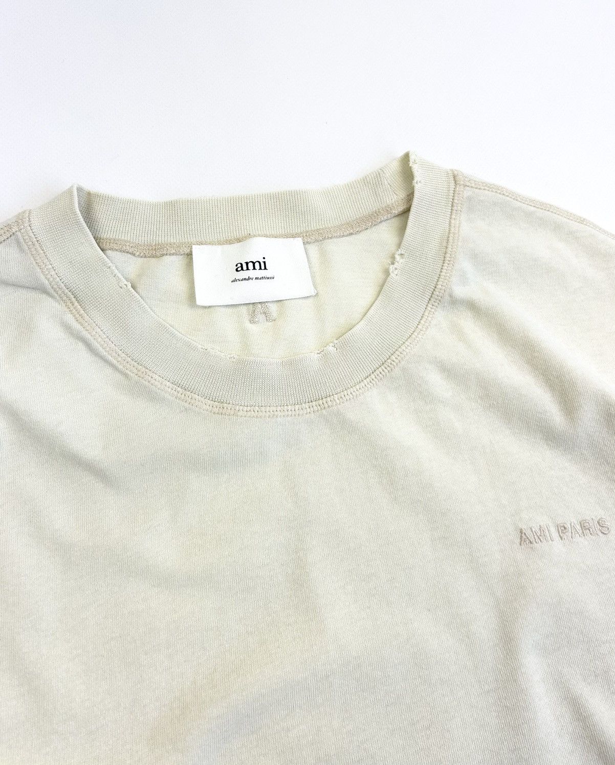 AMI AMI Paris Distressed Heart Logo Beige Basic Tee Vintage Size US XL / EU 56 / 4 - 9 Thumbnail