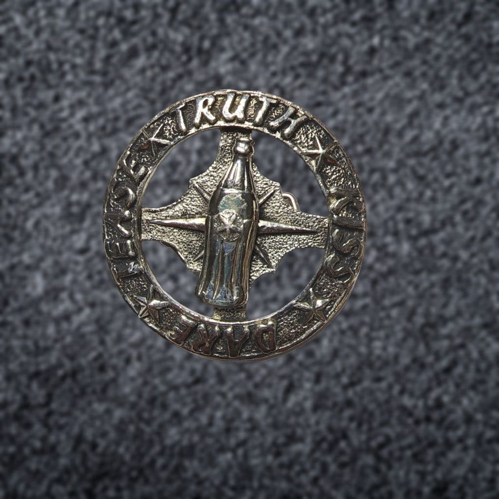 Vintage VINTAGE Silver Star Spin The Bottle Belt Buckle Metal Silver 1990s Unisex Size ONE SIZE - 1 Thumbnail