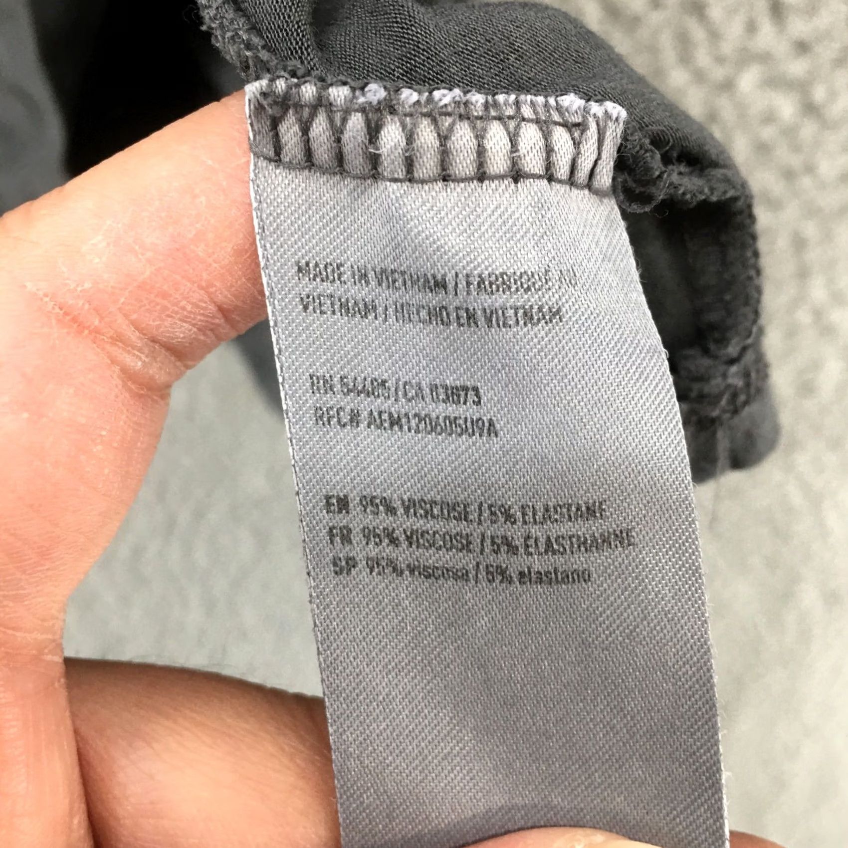 American Eagle Outfitters American Eagle Outfitters Blouse Womens Medium Grey V-Neck Bow Front Casual Shirt Womens Medium Grey V-Neck Bow Front Empire Cut Casual Size M / US 6-8 / IT 42-44 - 7 Thumbnail