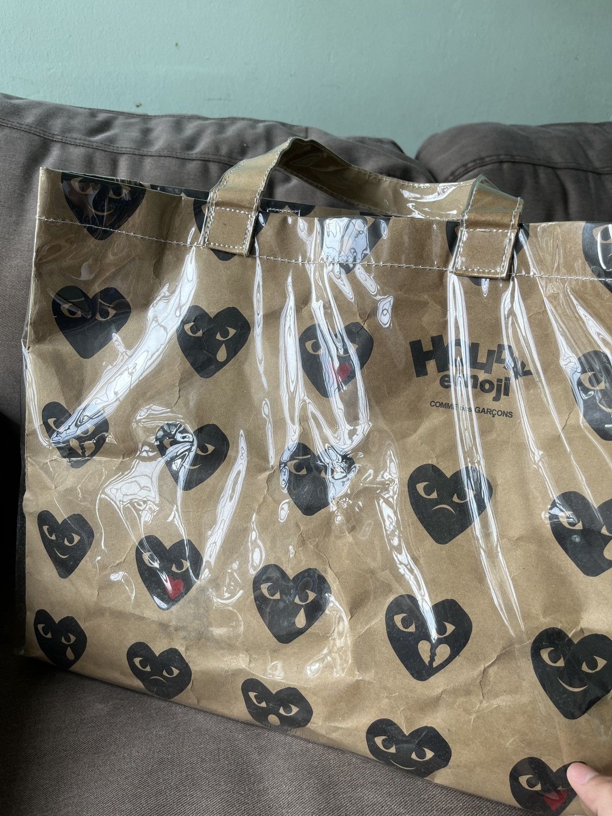 Comme des Garcons × Comme des Garcons PLAY × Designer Comme Des Garcons Holiday Emoji Paper Bag Size ONE SIZE - 3 Thumbnail