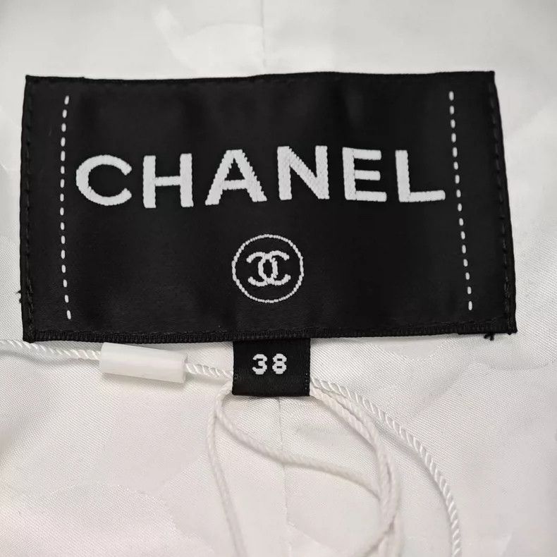 Chanel Chanel Blue shiny jacket Size XS / US 0-2 / IT 36-38 - 2 Thumbnail