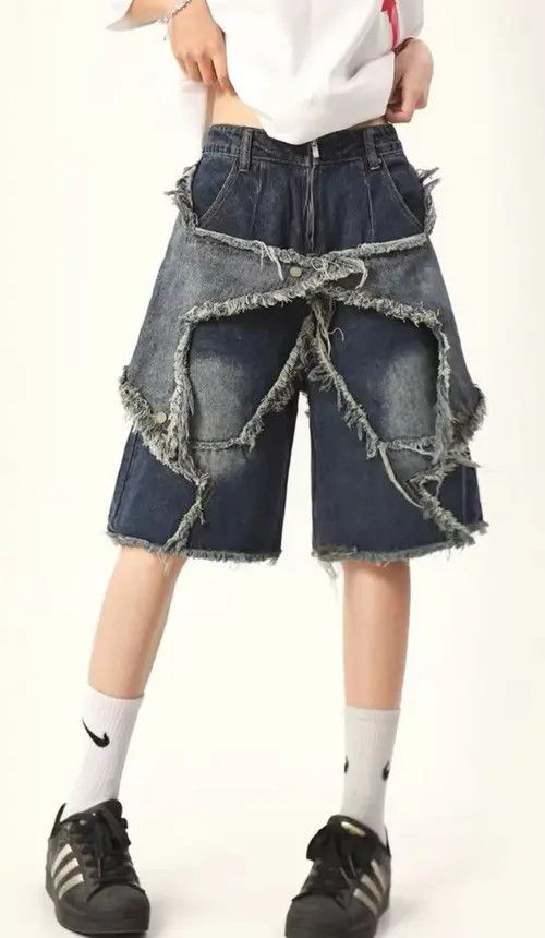 VIBE Five-pointed Star Short Pant Size US 29 - 8 Thumbnail