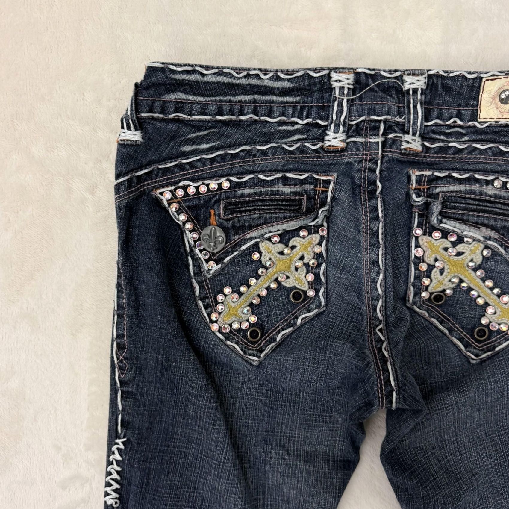 Vintage Laguna Beach Jeans Pants Womens 28x34 Low Rise Straight Rhinestone Cross Denim Blue 5-Pocket Distressed Mojave Style Mens Womens Size 29" - 5 Thumbnail
