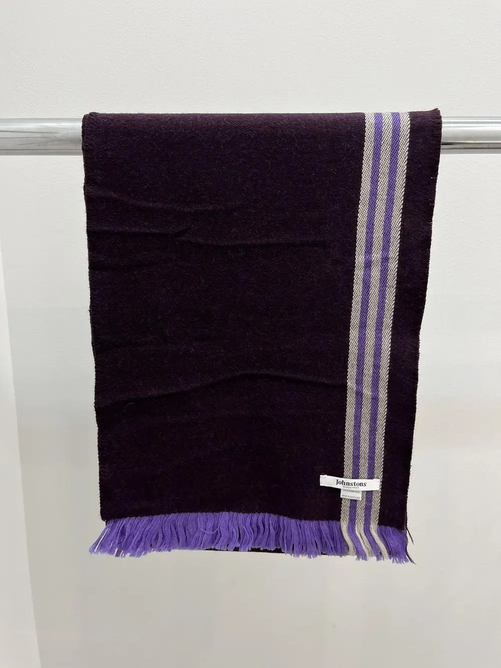 Johnstons Of Elgin Johnstons Of Elgin Extra Fine Merino Wool Striped Scarf Size ONE SIZE - 1 Thumbnail