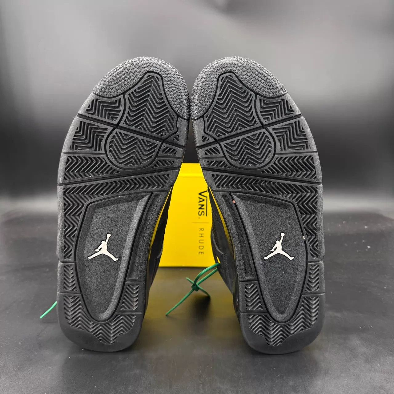 Nike Air Jordan 4 Black Cat 20 Worn 2-3x, star details Size US 9.5 / EU 42-43 - 7 Thumbnail